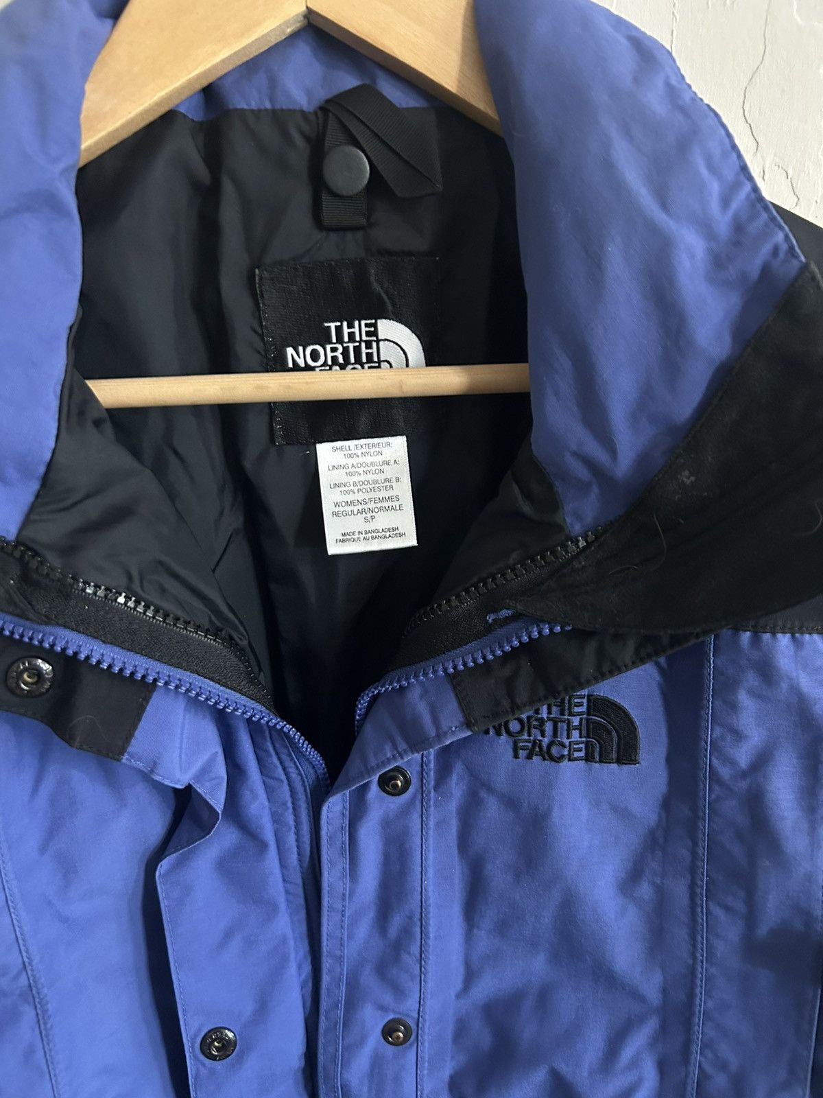 The North Face North Face Women’s Hyvent Jacket Small Size S / US 4 / IT 40 - 2 Thumbnail