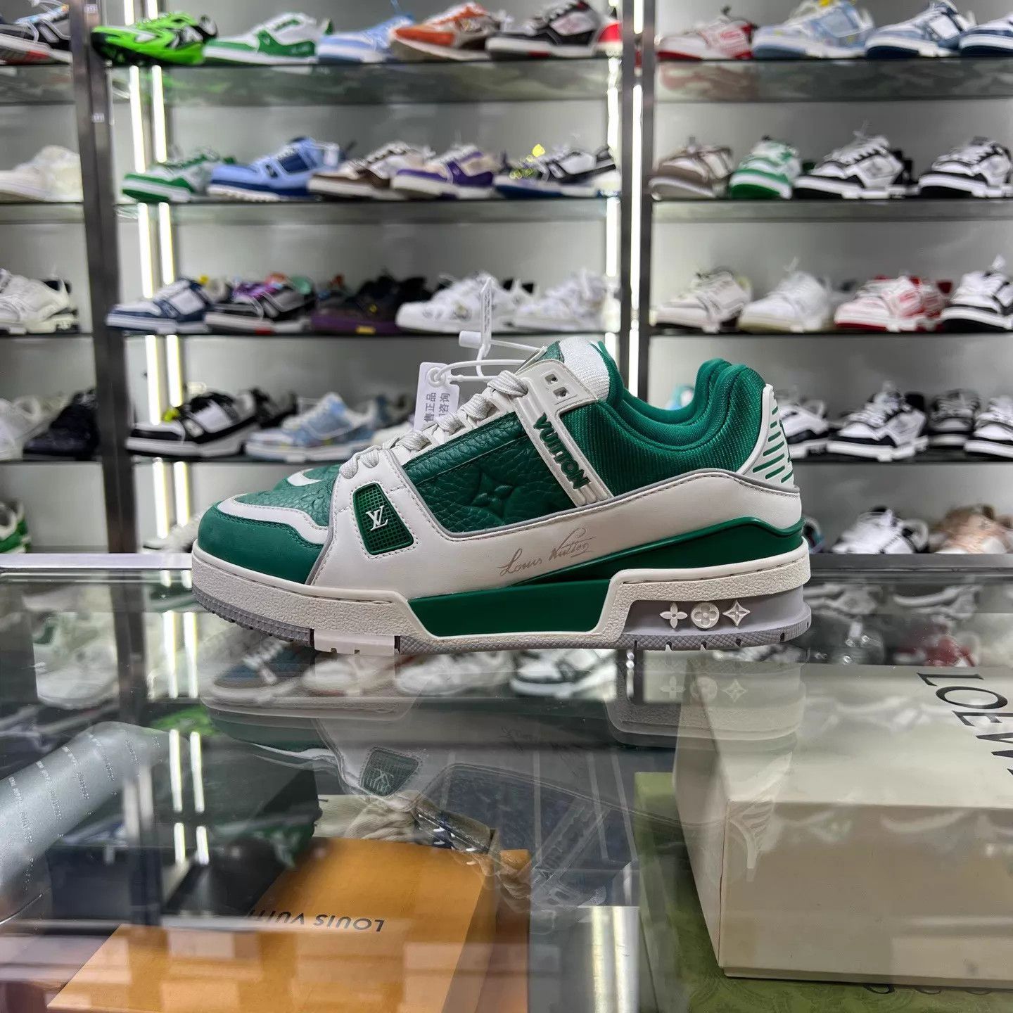 Louis Vuitton LV TRAINER White Green 38.5 YH20971 Size US 8 / IT 38 - 3 Thumbnail