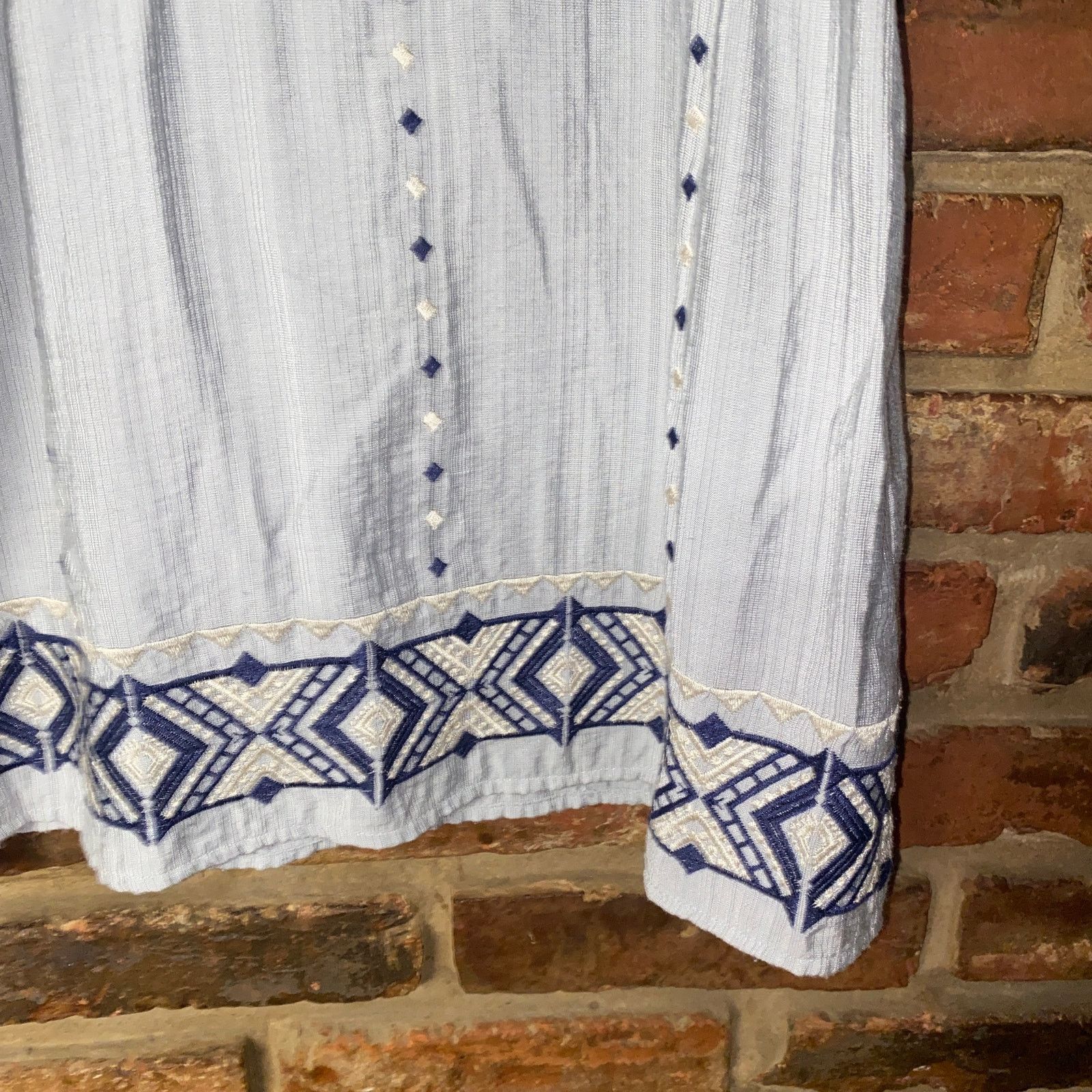 Other THML Blue Embroidered Sleeveless Keyhole Halter Tank Top XS Size XS / US 0-2 / IT 36-38 - 3 Thumbnail
