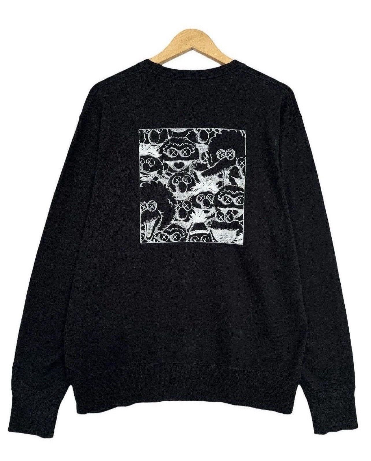 Kaws × Uniqlo Pick💥💥 Uniqlo x Kaws Sesame Street Black Sweatshirt Size US L / EU 52-54 / 3 - 3 Thumbnail