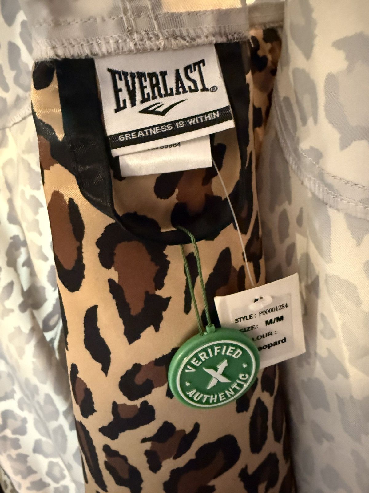 Everlast × Supreme Supreme Everlast Leopard Boxing Robe MEDIUM Size US M / EU 48-50 / 2 - 2 Thumbnail