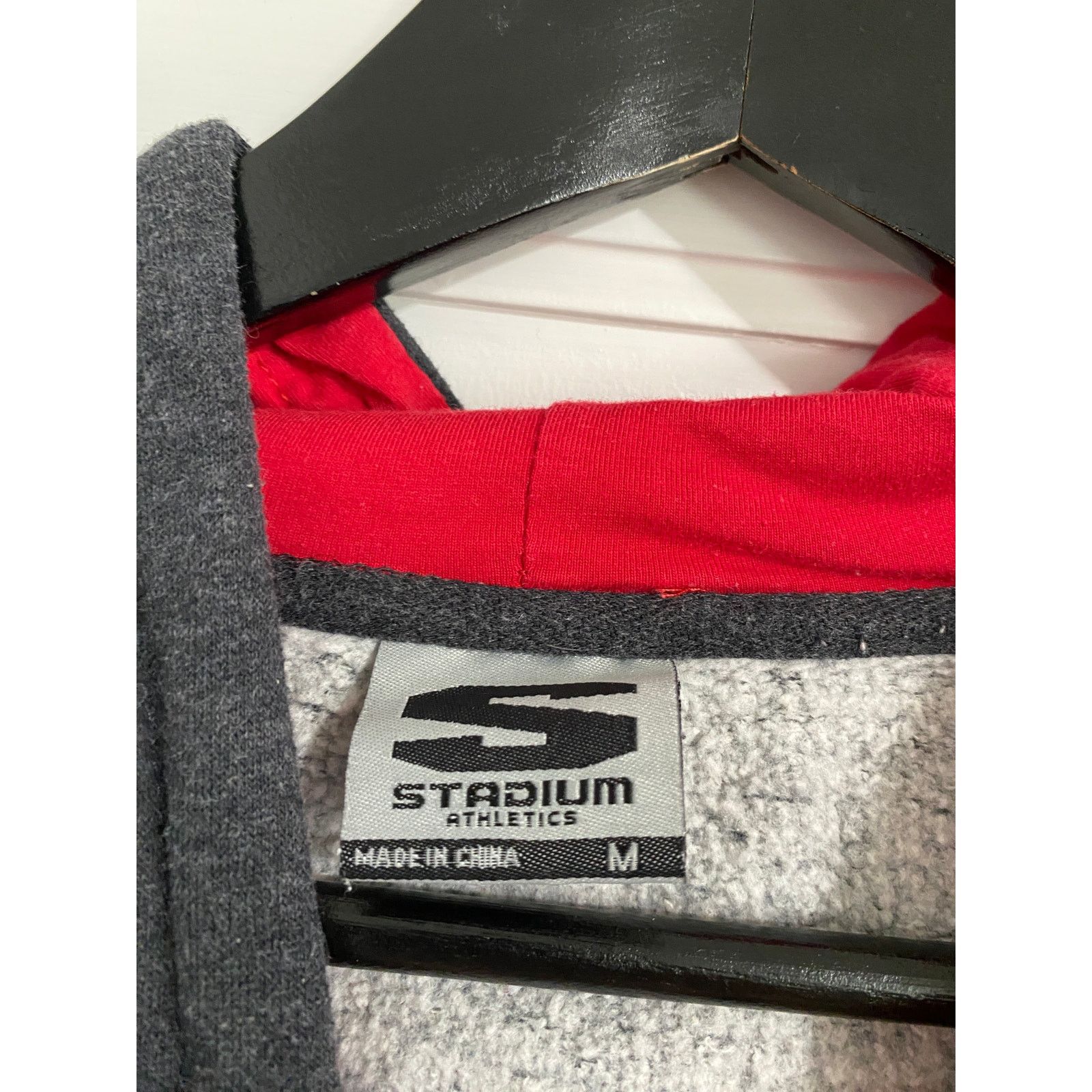 NCAA St. Cloud State University Huskies Stitched Hoodie Size M Size US M / EU 48-50 / 2 - 5 Thumbnail