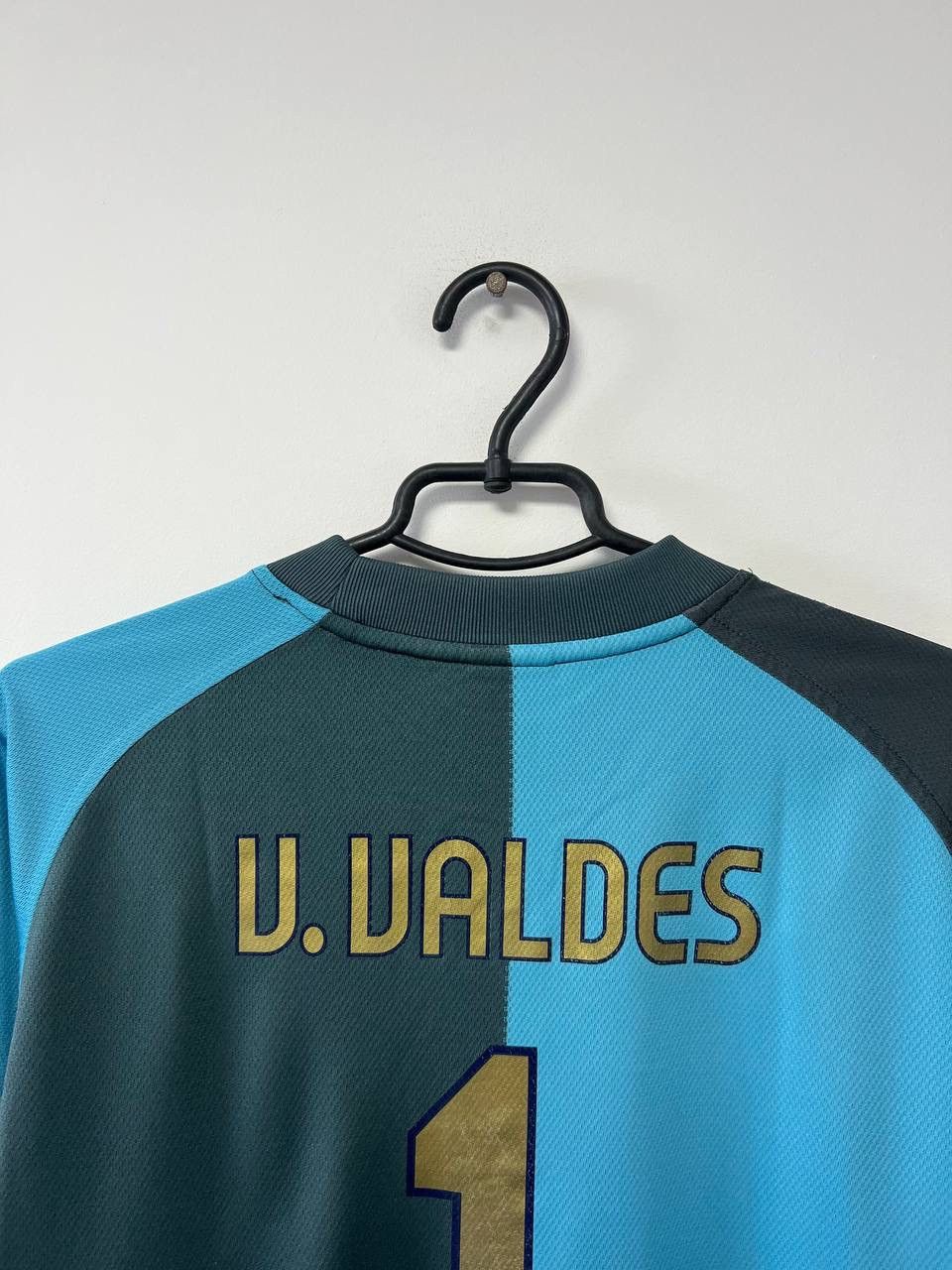 Nike Barcelona 2006/2007 Victor Valdes Football Shirt Nike S Size US S / EU 44-46 / 1 - 4 Thumbnail