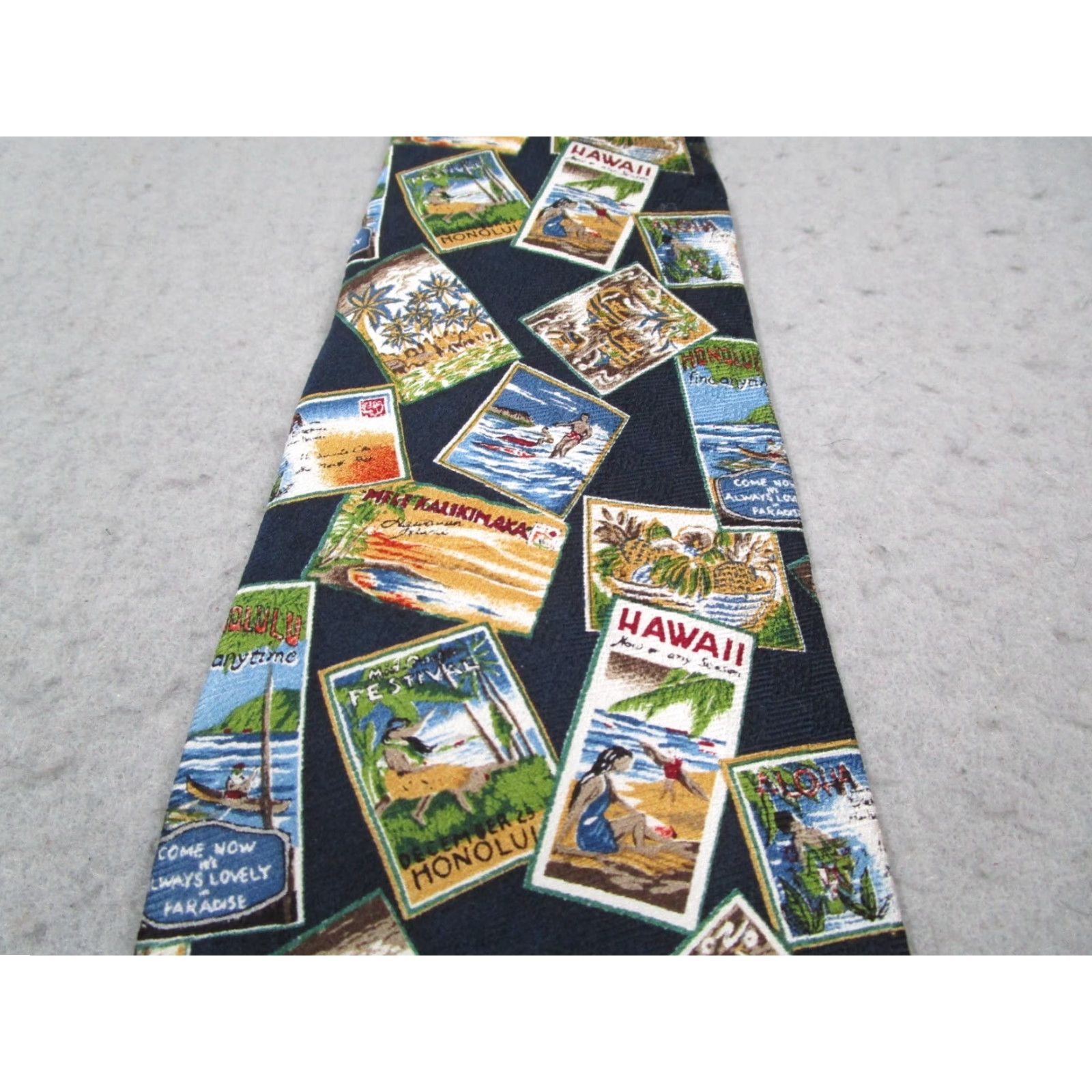 Reyn Spooner VINTAGE Reyn Spooner Neck Tie Mens Black Holiday Greetings 90s Made in USA Silk Geometric Christmas Abstract Tie Mens Black Silk 90s Holiday Size ONE SIZE - 2 Thumbnail