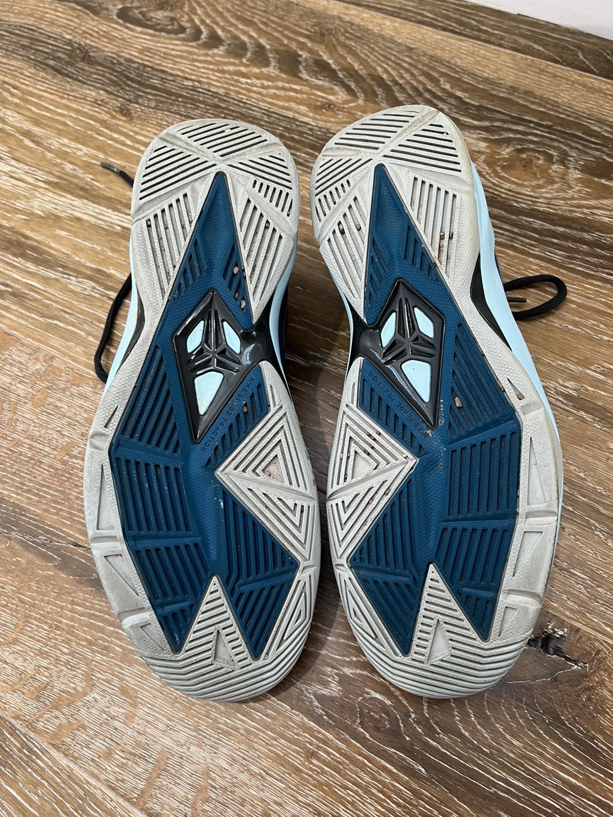 Nike Nike Zoom Kobe Venomenon 4 'Green Abyss' Size US 10.5 / EU 43-44 - 7 Thumbnail