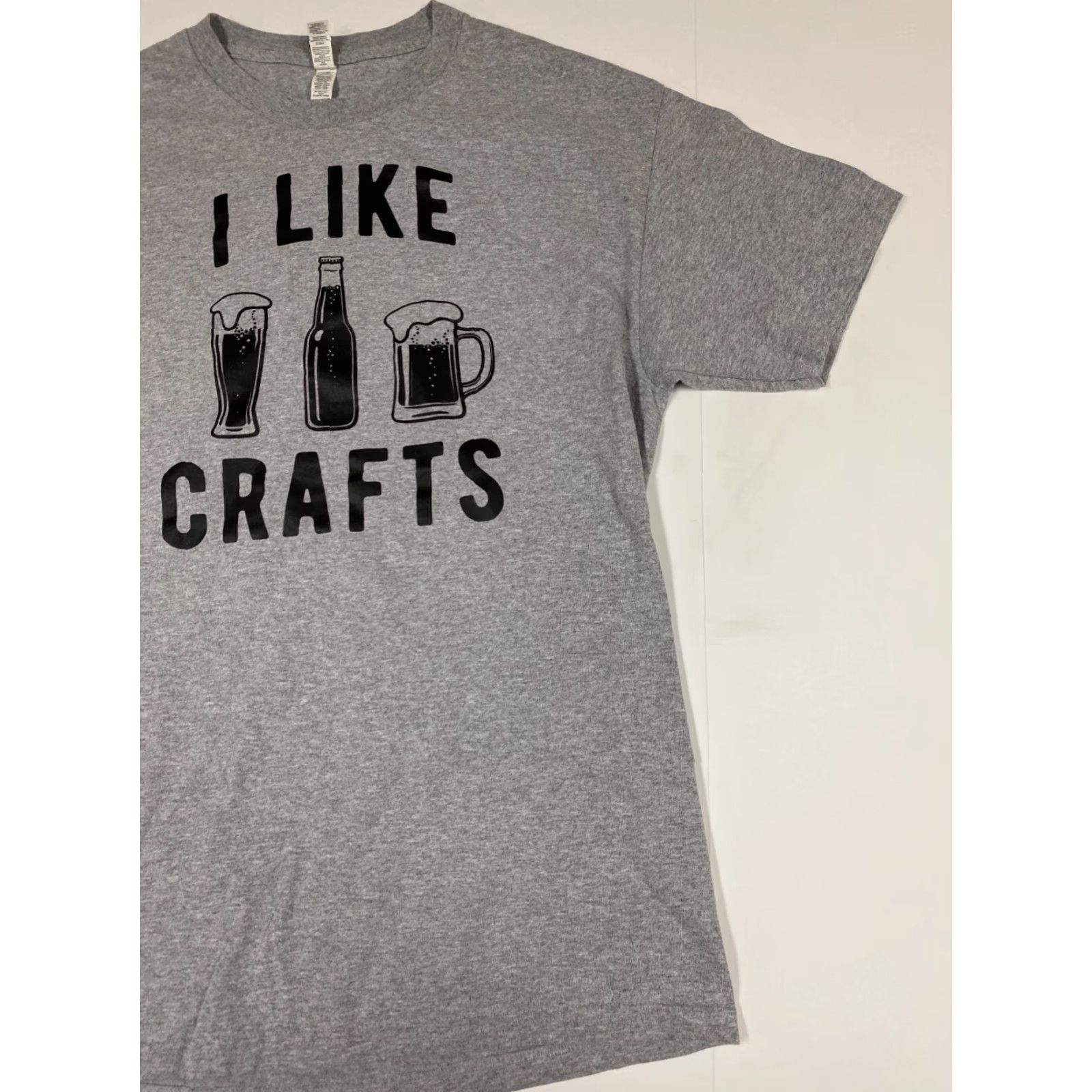 Vintage **Alstyle Apparel & Activewear Mens Large Gray Beer T-Shirt** User: **Alstyle Apparel & Activewear Mens Large Gray Graphic Beer T-Shirt** Size US L / EU 52-54 / 3 - 2 Thumbnail