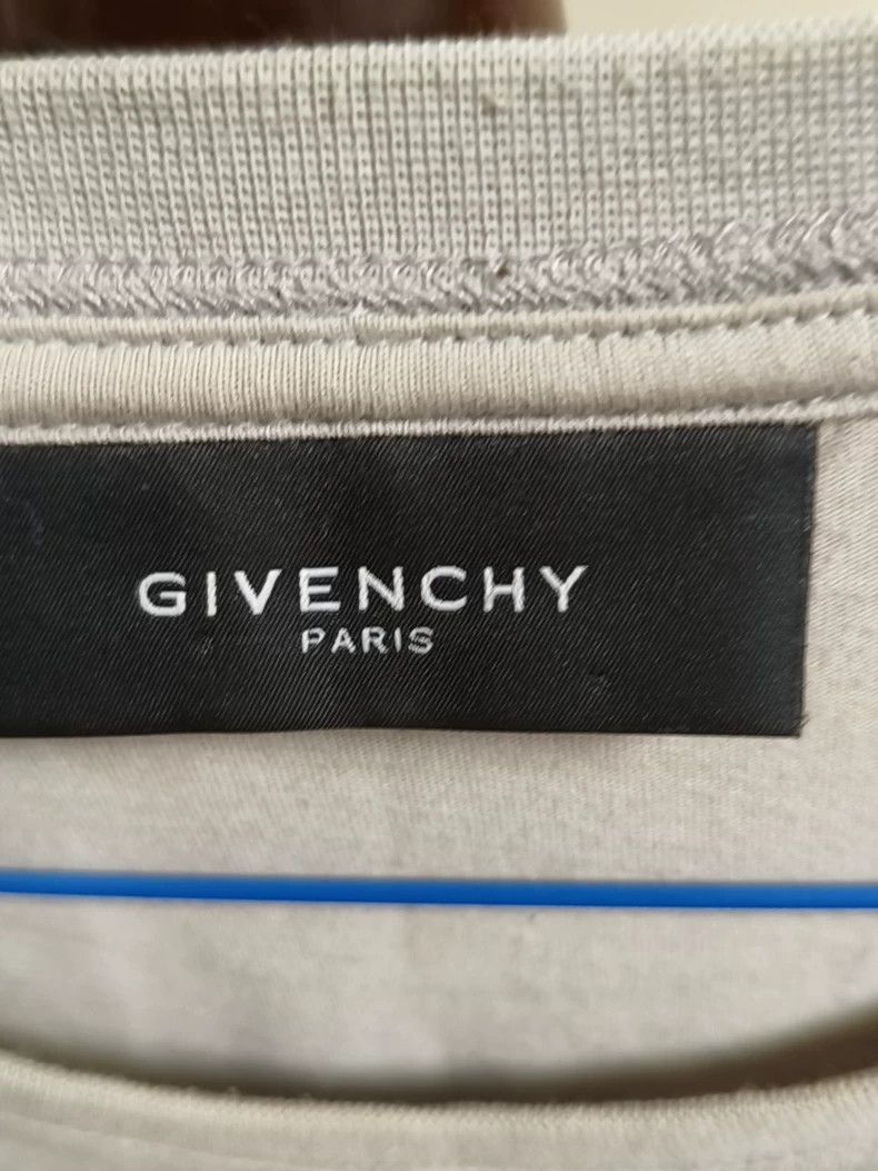 Givenchy Givenchy Logo Short Sleeve Size XL As New Size US XL / EU 56 / 4 - 3 Thumbnail