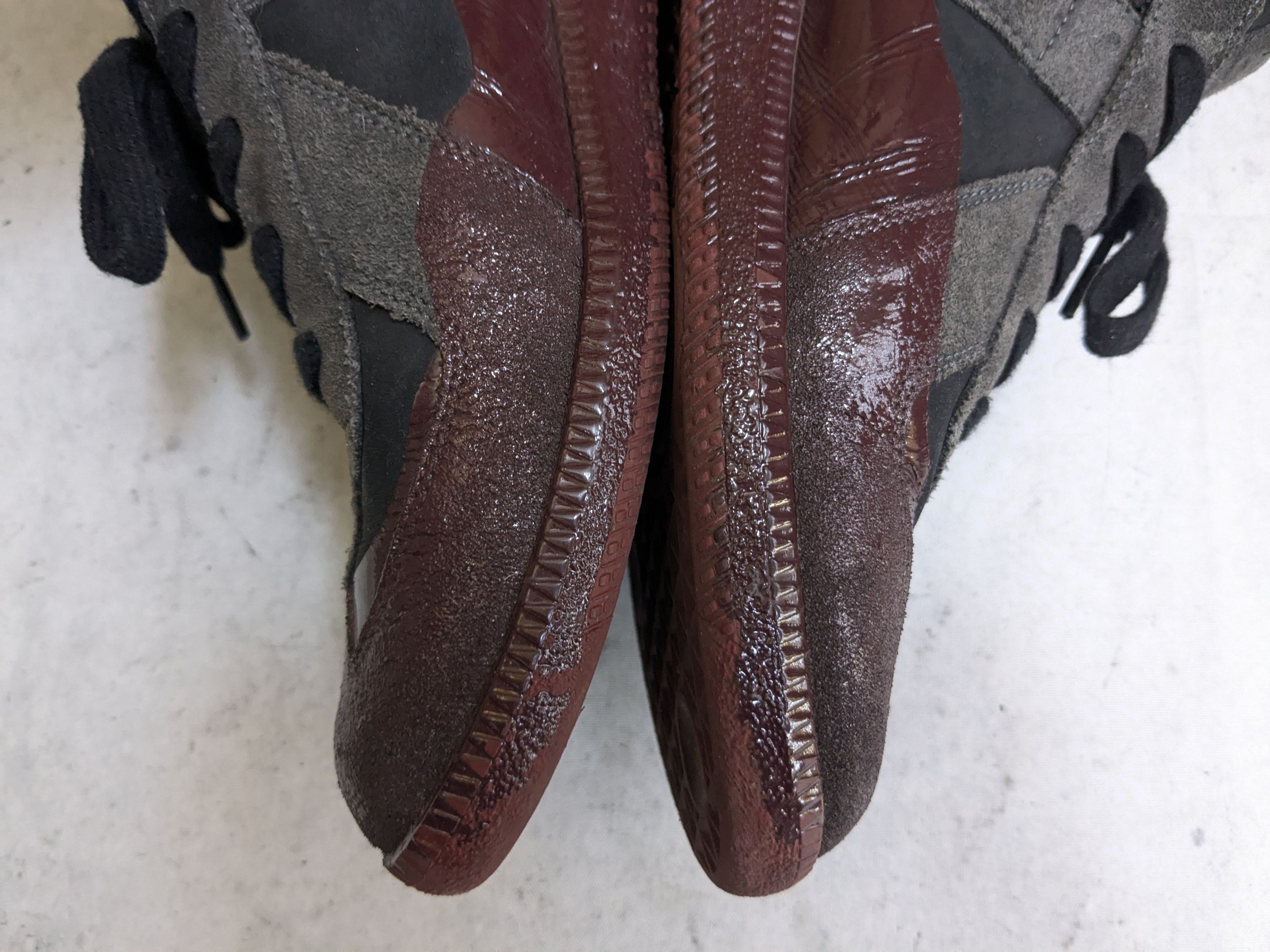 Maison Margiela Maison Margiela Replica Sneakers 11 44 Gray Black Burgundy Size US 11 / EU 44 - 10 Thumbnail