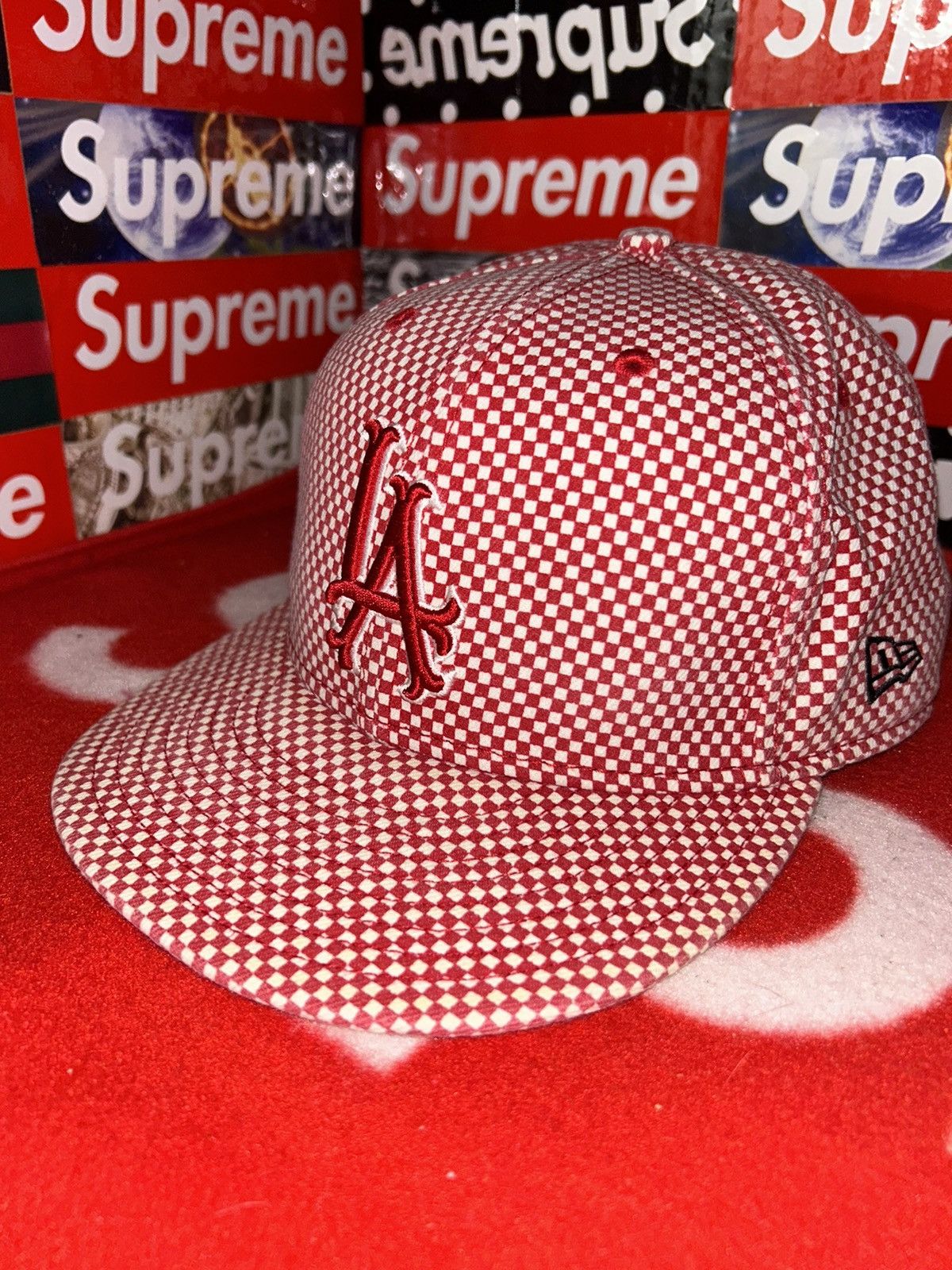 Supreme Supreme 2004 LA Checkered New Era Cap 7 5/8 Vintage RARE HAT Size ONE SIZE - 9 Thumbnail