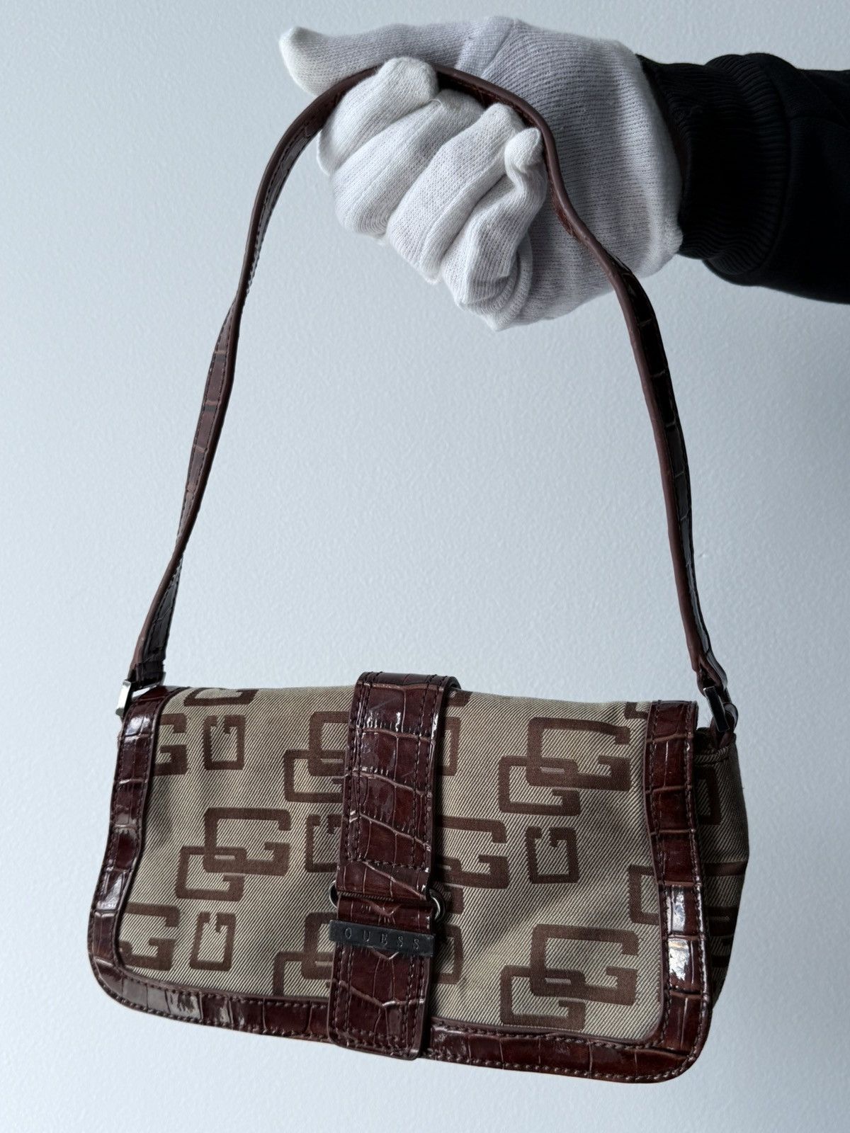 Guess 2000S Y2K Guess Baguette Shoulder Bag Size ONE SIZE - 1 Thumbnail