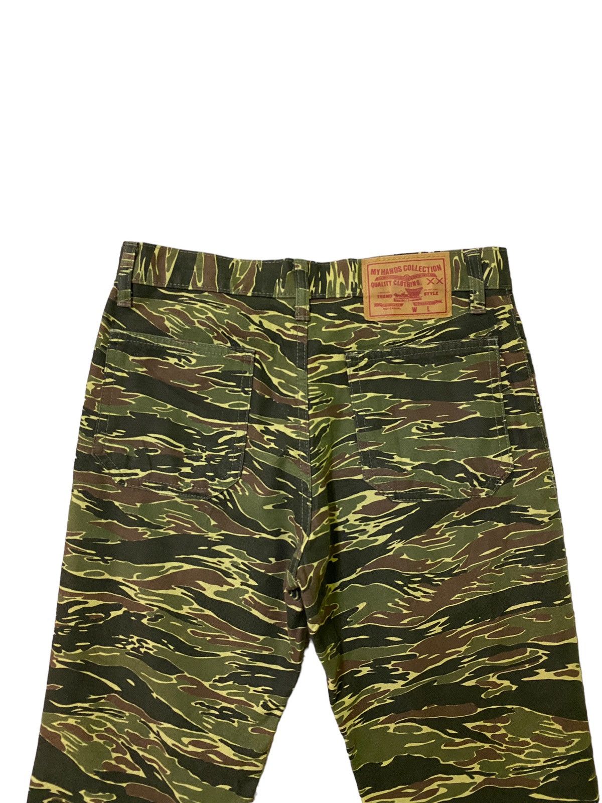 Japanese Brand × Vintage FLARED CAMOUFLAGE STYLE BELL BOTTOM BOOTCUT DENIM JEANS Size US 26 / EU 42 - 9 Thumbnail