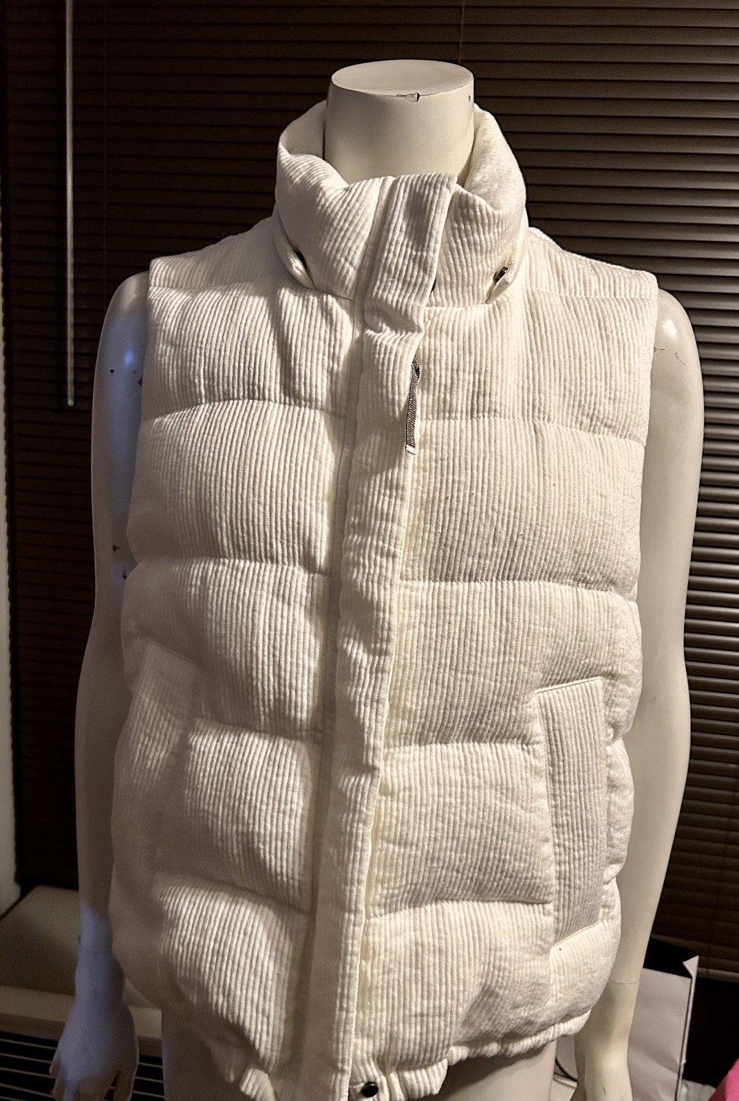 Brunello Cucinelli Nylon down vest White corduroy vest new missing hoodie Size M / US 6-8 / IT 42-44 - 1 Thumbnail