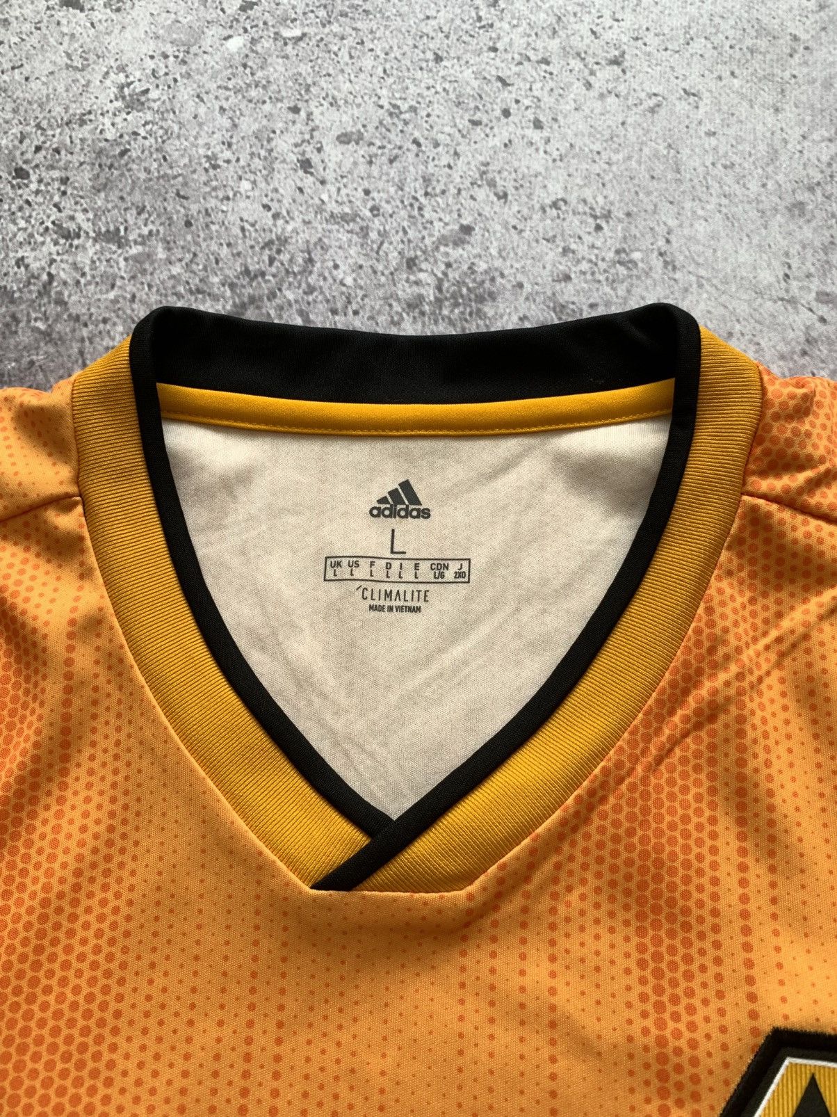 Adidas 🔥ADIDAS WOLVERHAMPTON 2019 2020 HOME SOCCER JERSEY Size US L / EU 52-54 / 3 - 7 Thumbnail