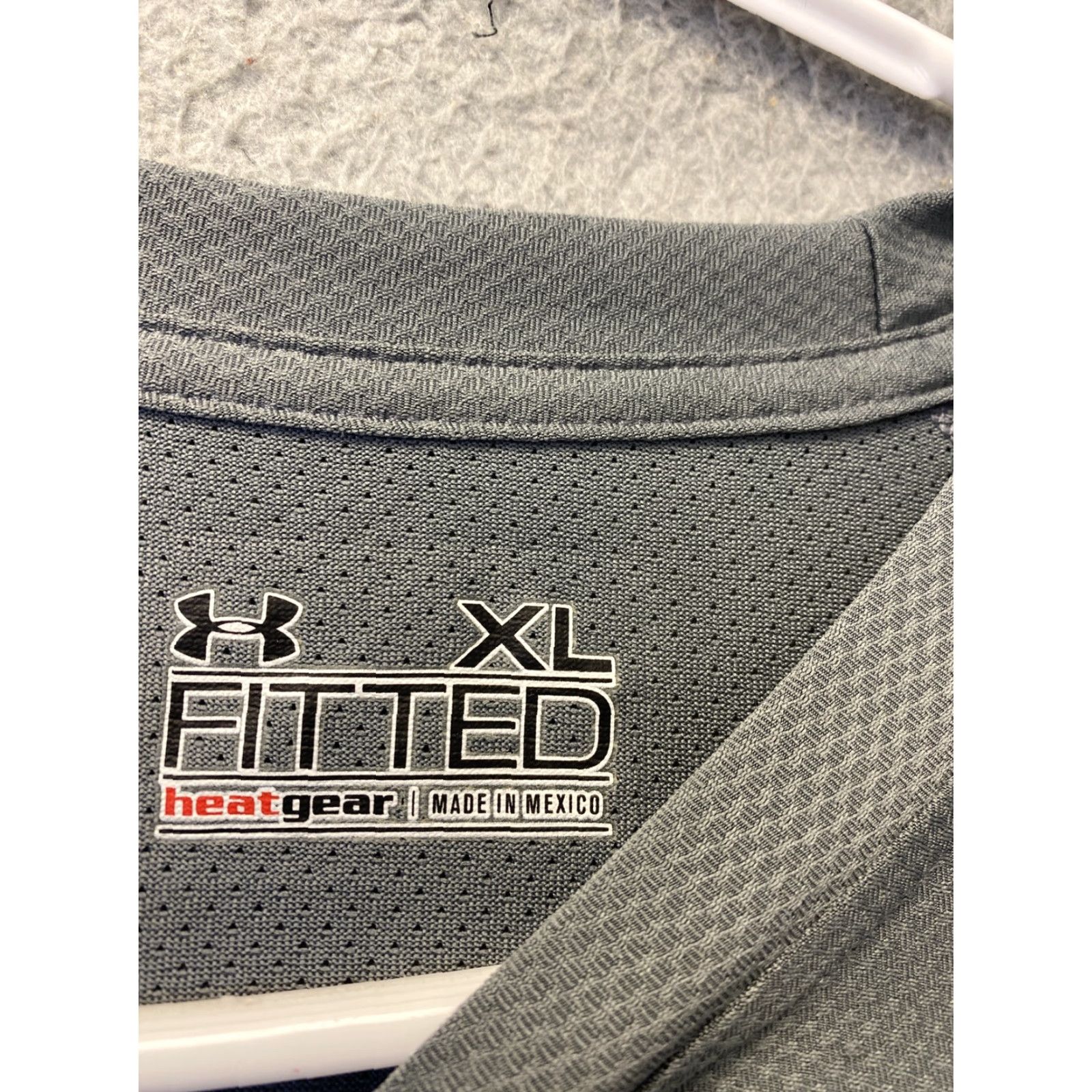 Under Armour VINTAGE Under Armour HeatGear Shirt Breathable Gray Mens XL Athletic Activewear Size US XL / EU 56 / 4 - 4 Thumbnail