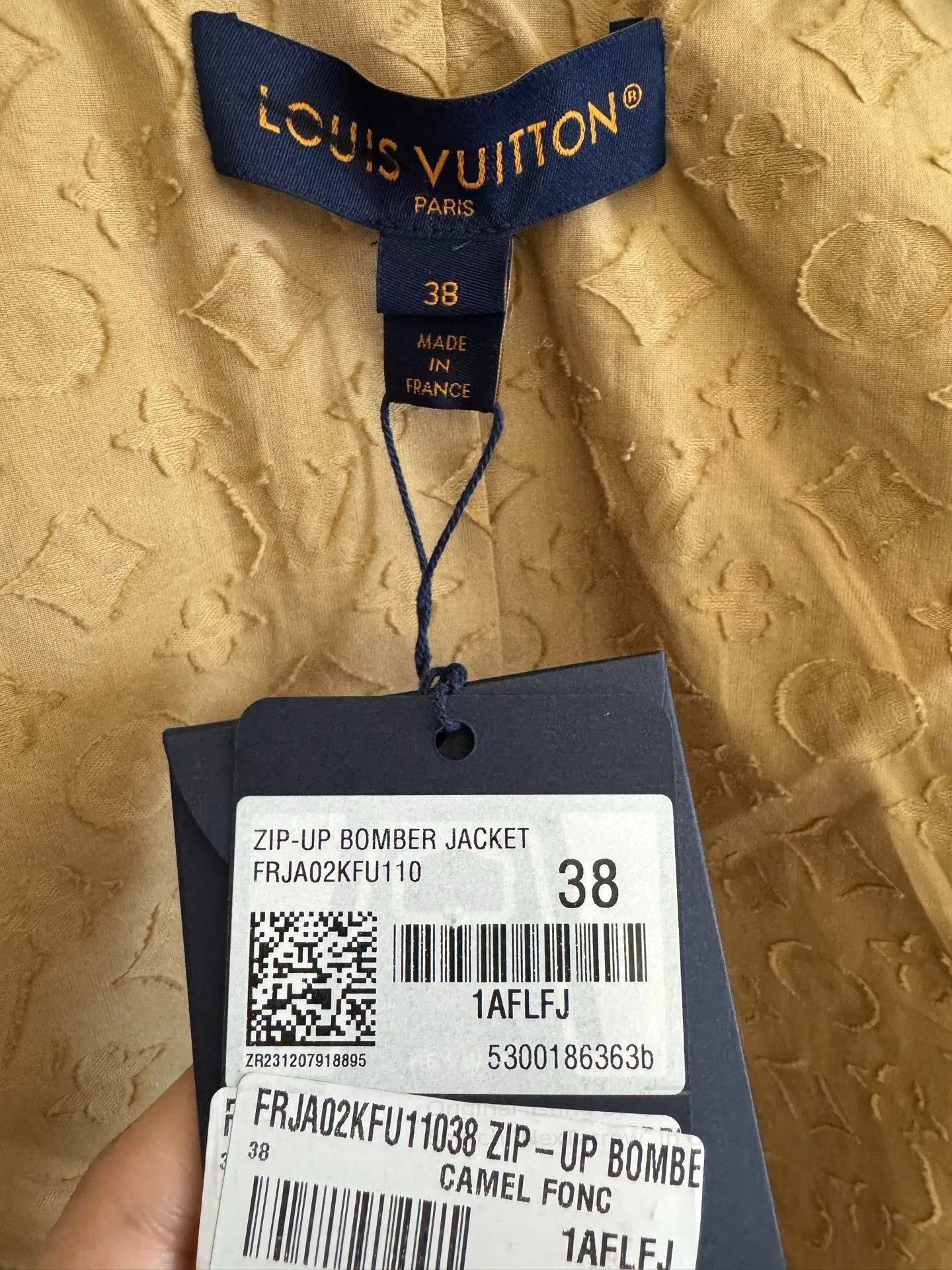 Louis Vuitton LV Full Logo Jacket. Size S / US 4 / IT 40 - 5 Thumbnail