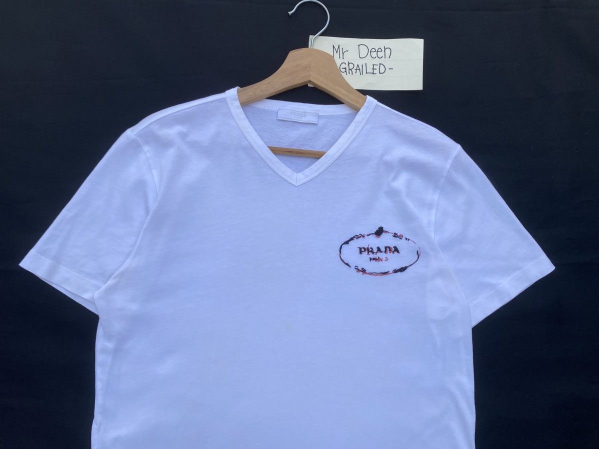 Prada Rare PRADA Man V Neck Tshirt Size US S / EU 44-46 / 1 - 5 Thumbnail