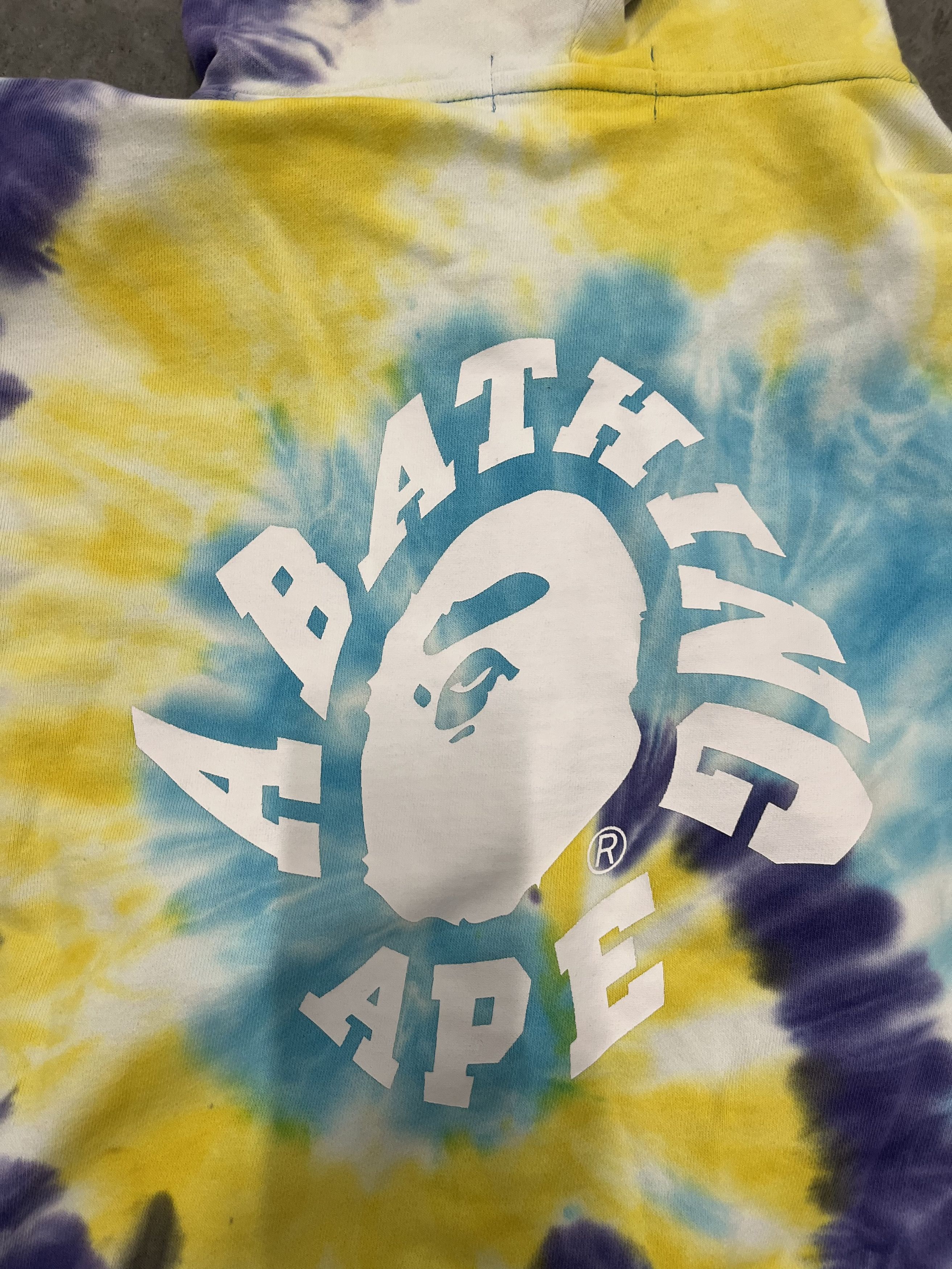 Bape Bape tie die hoodie a bathing ape L Size US L / EU 52-54 / 3 - 4 Thumbnail