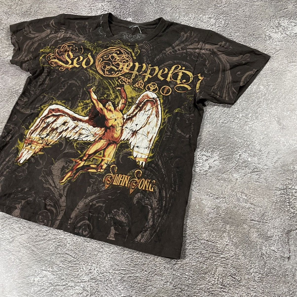 Vintage Vintage 90s Graphic Tee Faded Black Angel Wings Grunge S Size US S / EU 44-46 / 1 - 2 Thumbnail