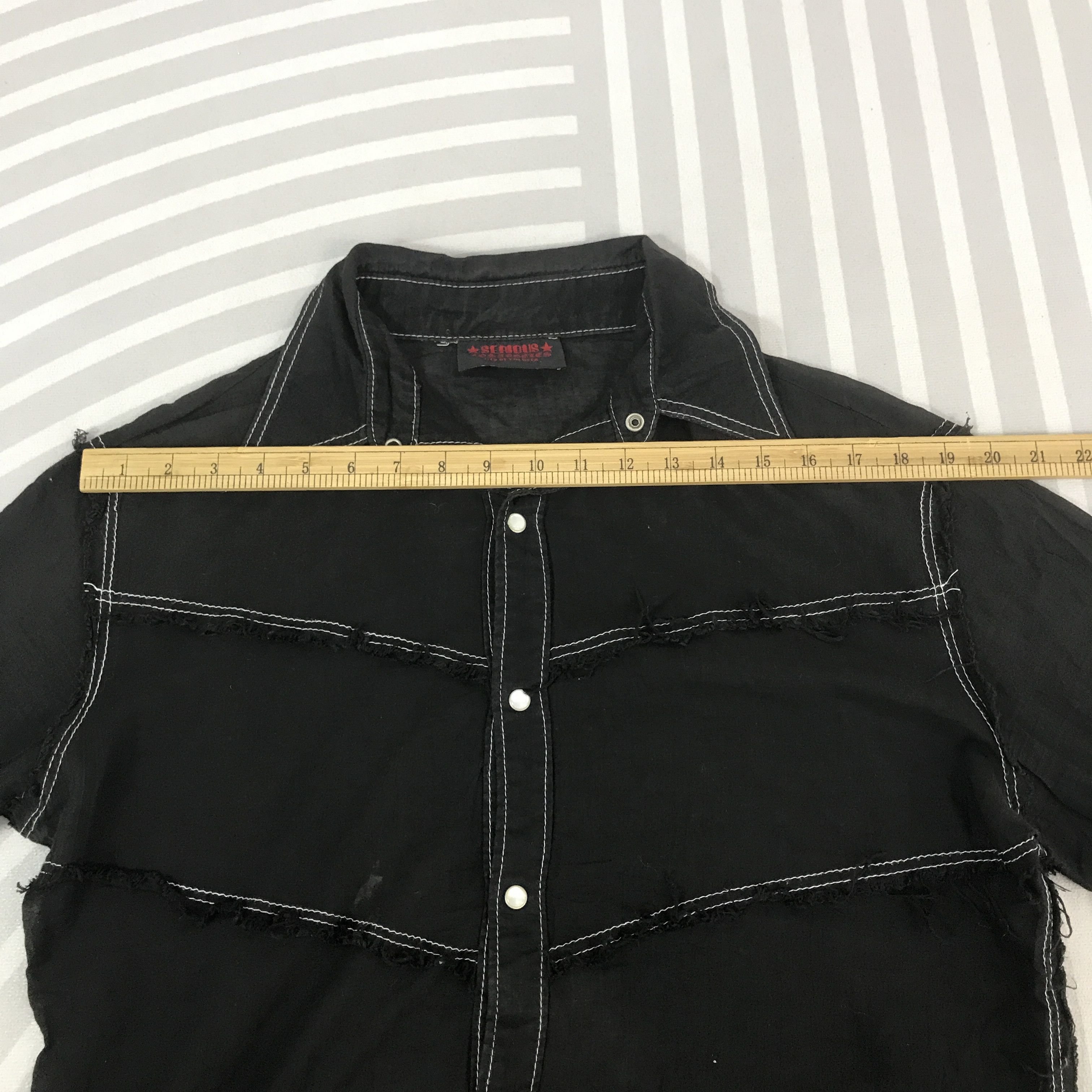 Japanese Brand Vintage Serious Los Angles gothic design punk shirtK44B57 Size US M / EU 48-50 / 2 - 5 Thumbnail