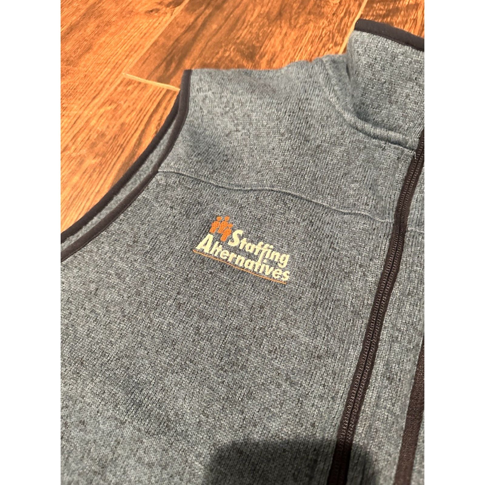 Vintage NWT LL Bean Men's Vest Fleece Zip Large Regular Blue Stand-Up Collar Pockets Full Zip All Seasons | Windbreaker | Outdoor, Sports Mens Size US L / EU 52-54 / 3 - 6 Thumbnail