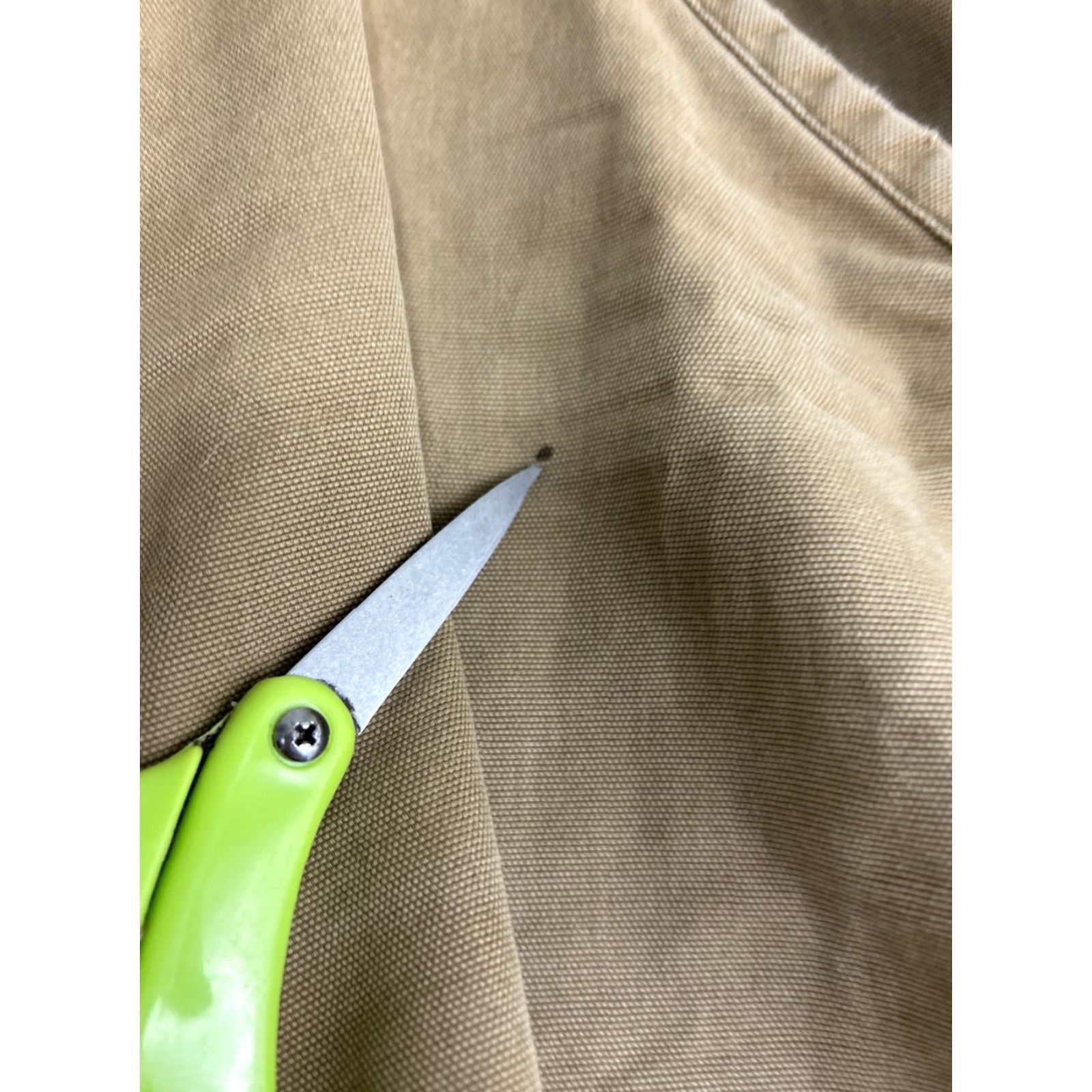 Vintage REI Mens Size 40 Khaki Cargo Shorts Utility Pocket Distressed 40x11 Size US 40 / EU 56 - 7 Thumbnail