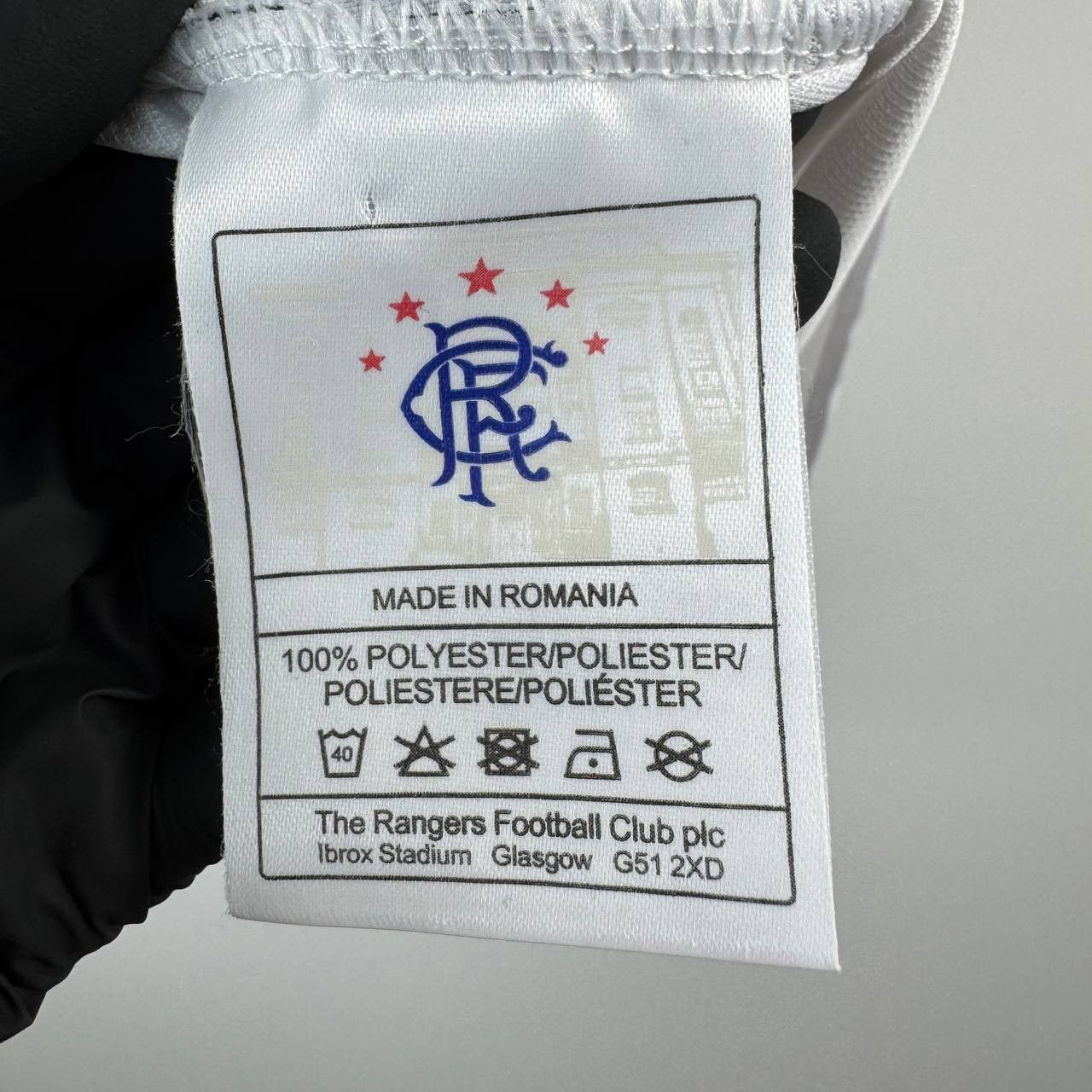 Umbro Glasgow Rangers Away 2004-05 Umbro Carling Jersey Men Size S Size US S / EU 44-46 / 1 - 7 Thumbnail
