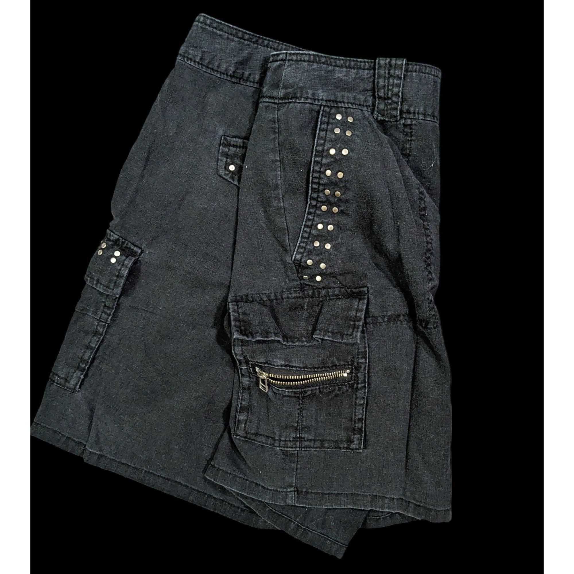 Other Gothic Studded Black Short by NY & Company Size 27" / US 4 / IT 40 - 3 Thumbnail