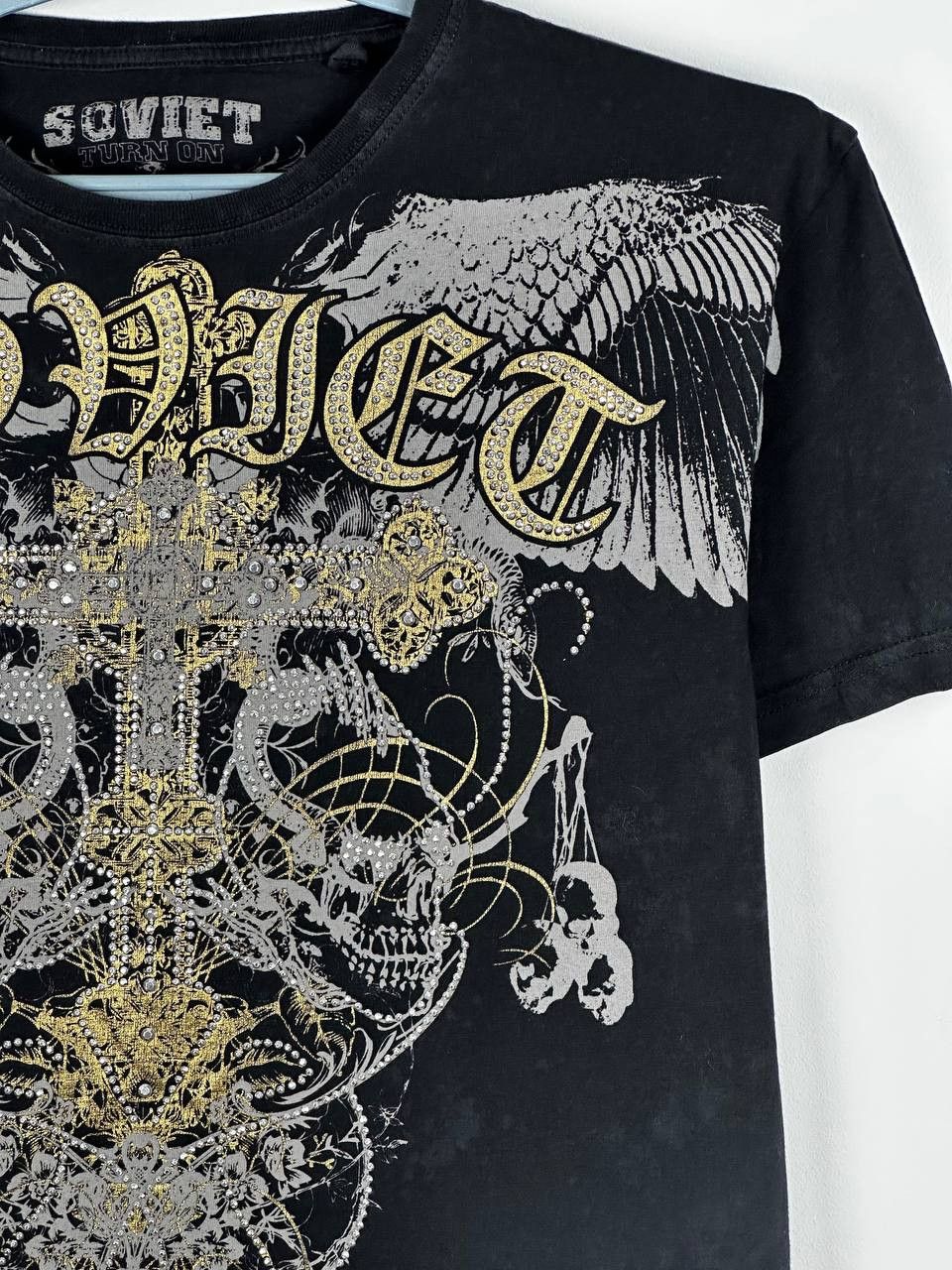 Vintage Avant Garde Rhinestone Skull Cross Wings T Shirt Size US L / EU 52-54 / 3 - 5 Thumbnail