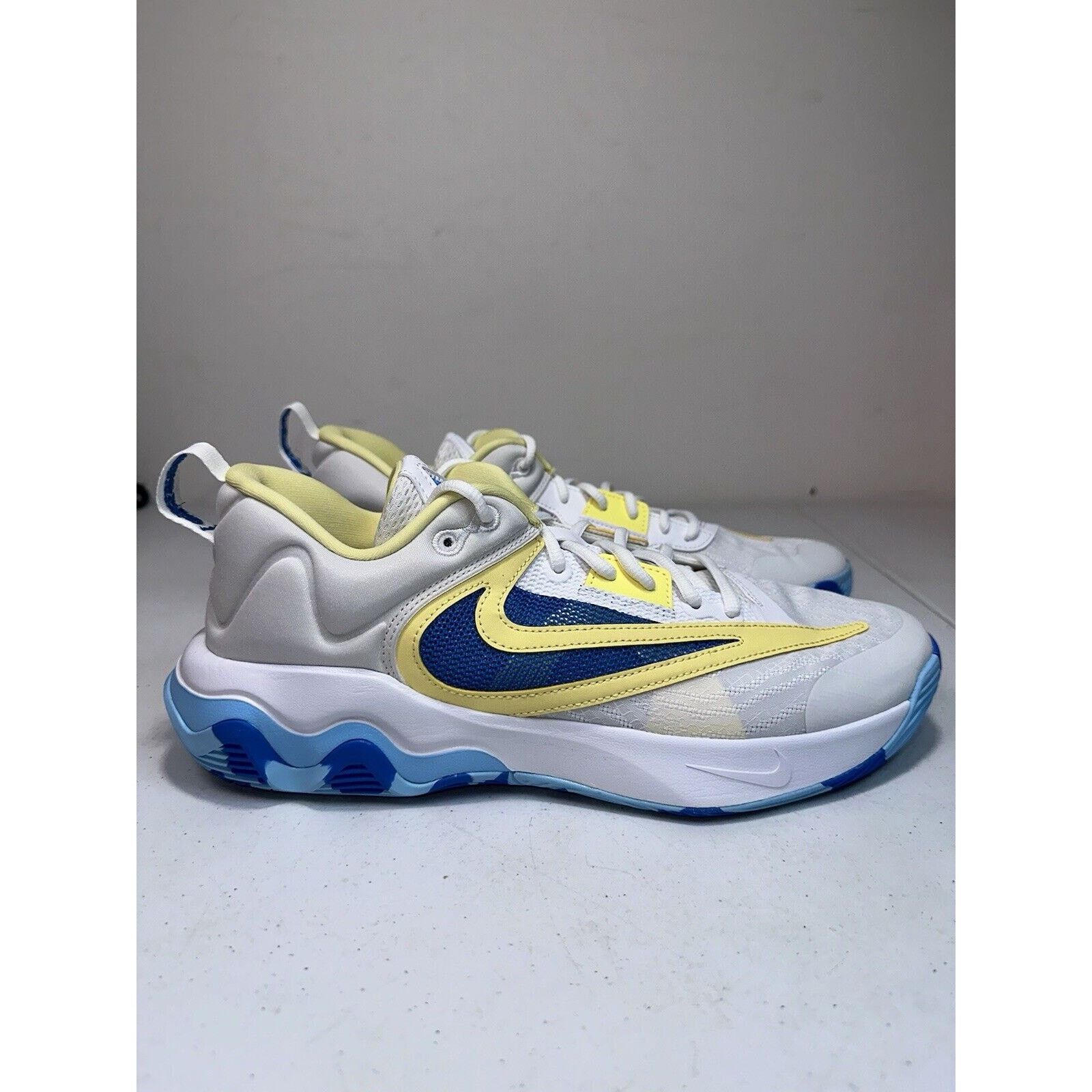 Nike Nike Men’s Giannis Immorality 3 White Size 11 (DZ7533 101) Size US 11 / EU 44 - 2 Thumbnail