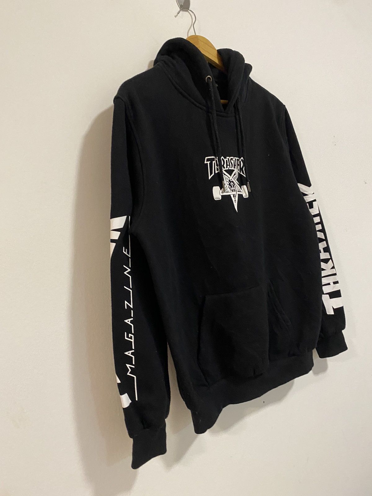 THRASHER MAGAZINE BIG LOGO HOODIE