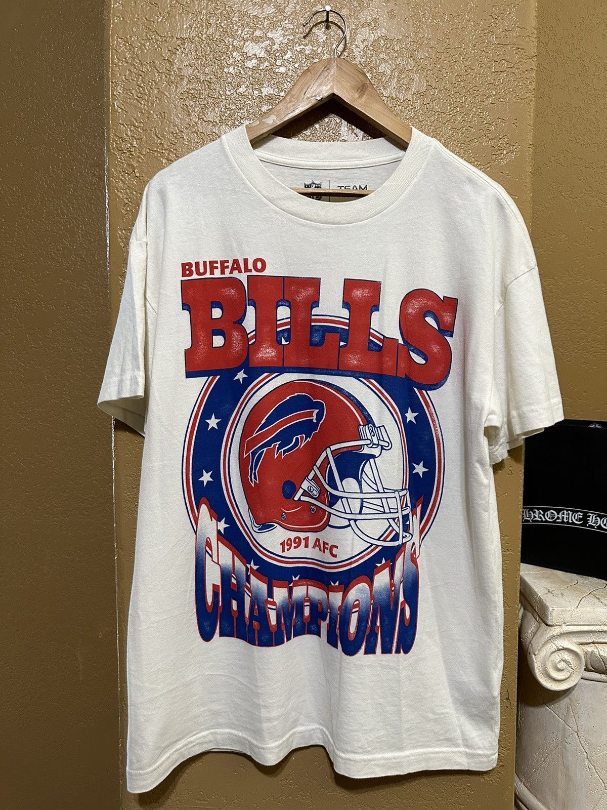 Vintage Buffalo Bills Fan 1991 NFL Unisex T-Shirt On Sale