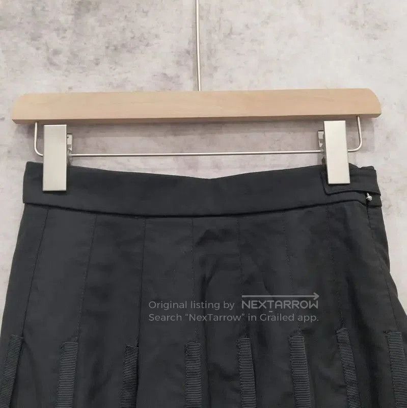 Thom Browne Thom Browne Pleated Black Wool Skirt Size M . Size 28" / US 6 / IT 42 - 3 Thumbnail