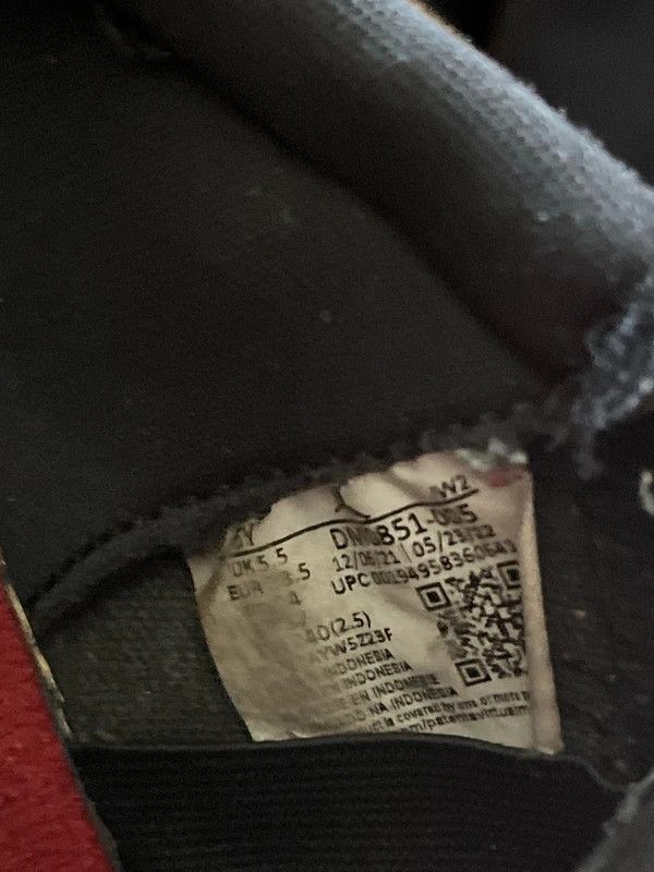 Jordan Brand Jordan 11 CMFT Low size UK 5.5 Size US 6 / EU 39 - 6 Thumbnail