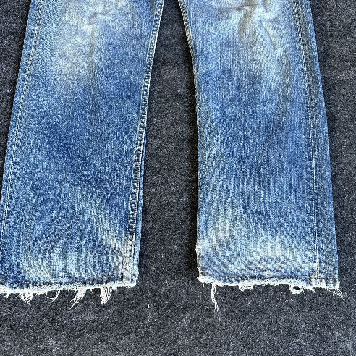 Levi's Levis 501 Distressed Blue Vintage Denim D577 Size US 32 / EU 48 - 2 Thumbnail