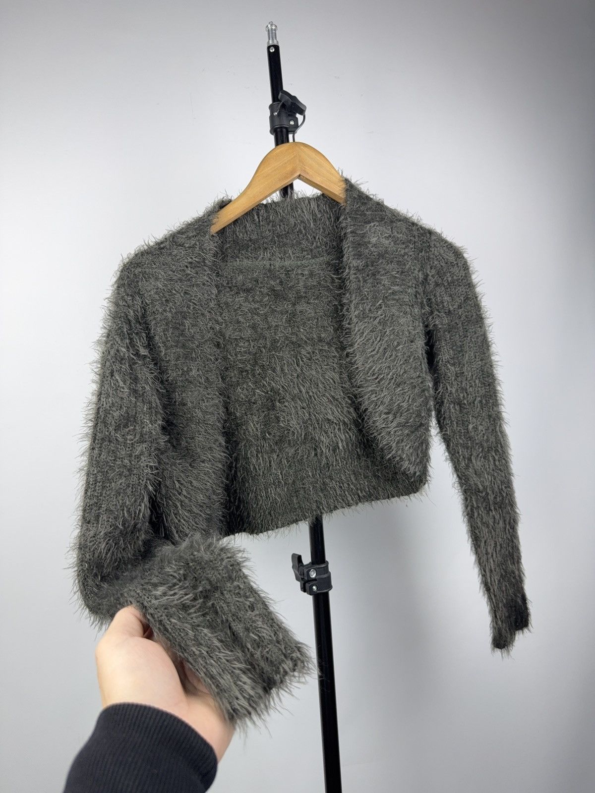 Japanese Brand Vintage Japanese Avant Garde Fuzzy Cropped Bolero Cardigan Size S / US 4 / IT 40 - 4 Thumbnail