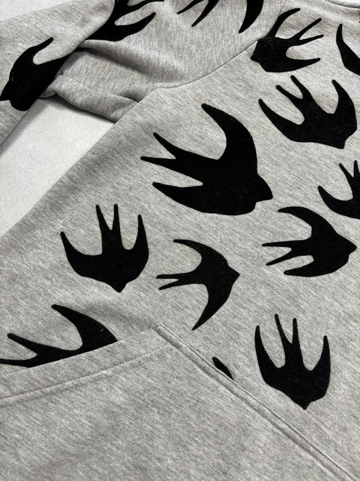 Alexander McQueen Alexander McQueen Velvet Felt Swallow Hoodie McQ Size US M / EU 48-50 / 2 - 7 Thumbnail