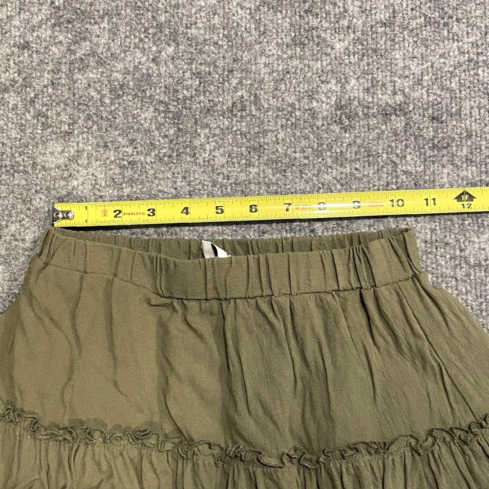 PRINCESS POLLY Princess Polly Tiered Ruffle Mini Skirt Womens 0 XS Olive Green Elastic Waist Size 25" / US 0 / IT 36 - 7 Thumbnail