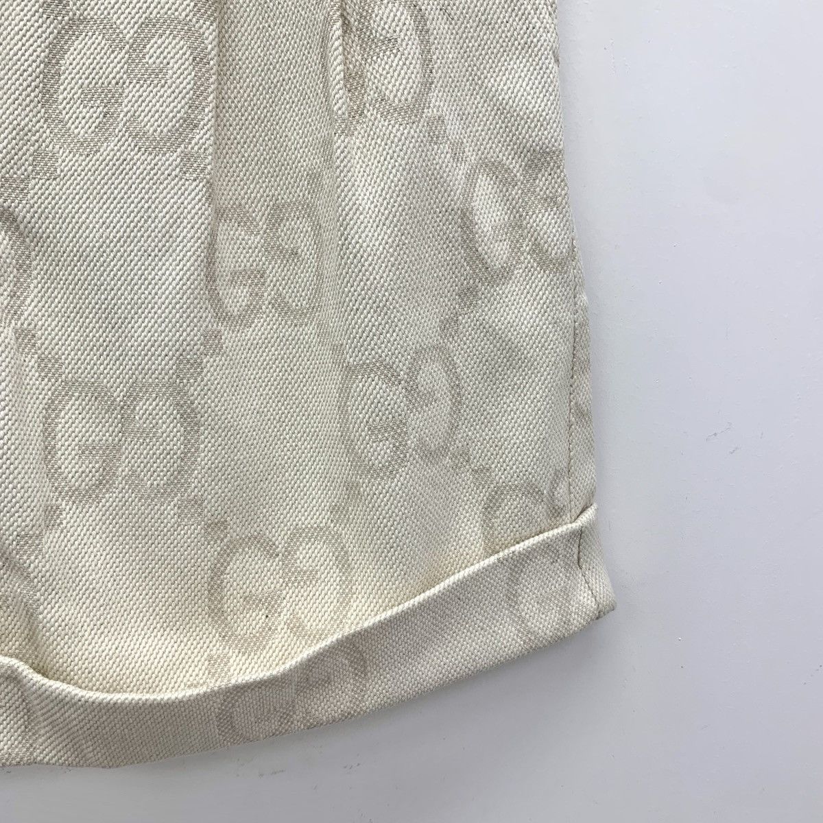 Gucci Gucci Beige Cotton Logo Jacquard All Over Print Shorts Size 27" / US 4 / IT 40 - 4 Thumbnail