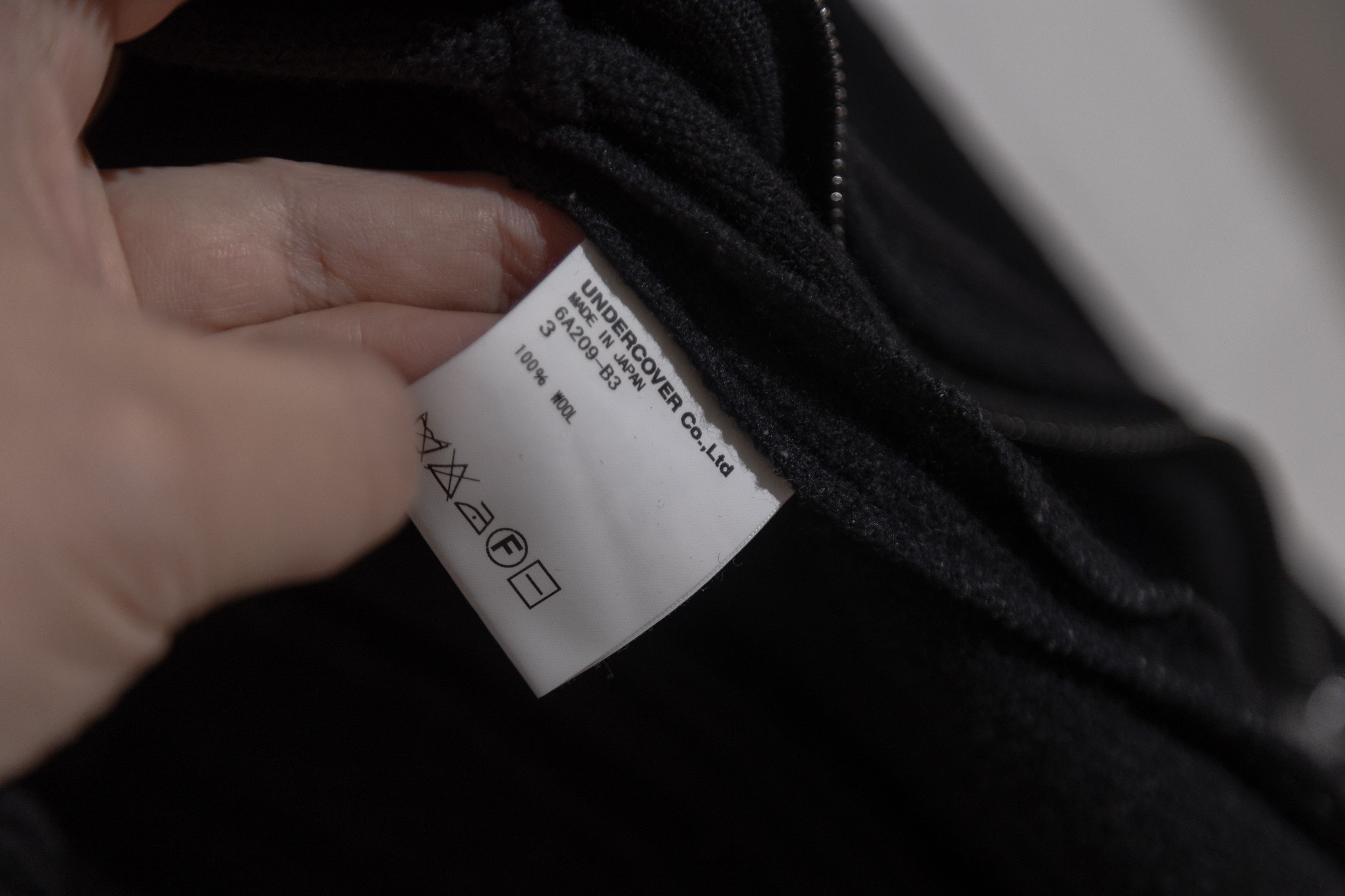 Undercover AW06/07 'But Beautiful V Guru Guru' Knit Wool Jacket, Size 3 Size US L / EU 52-54 / 3 - 22 Thumbnail