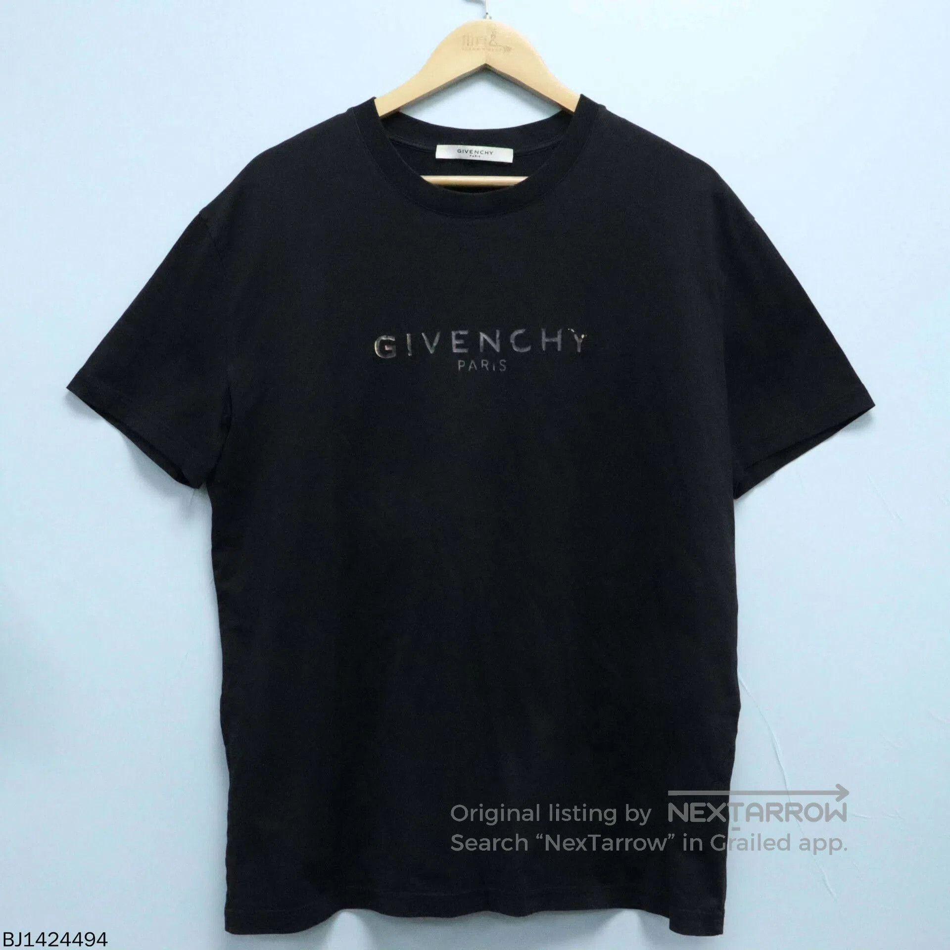 Givenchy givenchy cotton logo print short sleeve t-shirt. Size US M / EU 48-50 / 2 - 1 Thumbnail