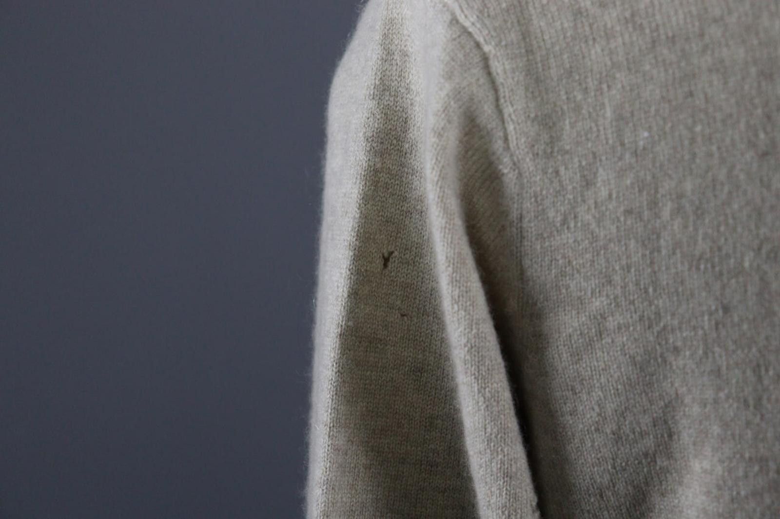 Designer FFC Tan Cashmere V-Neck Cuff Button Front Cardigan Size M Size M / US 6-8 / IT 42-44 - 7 Thumbnail