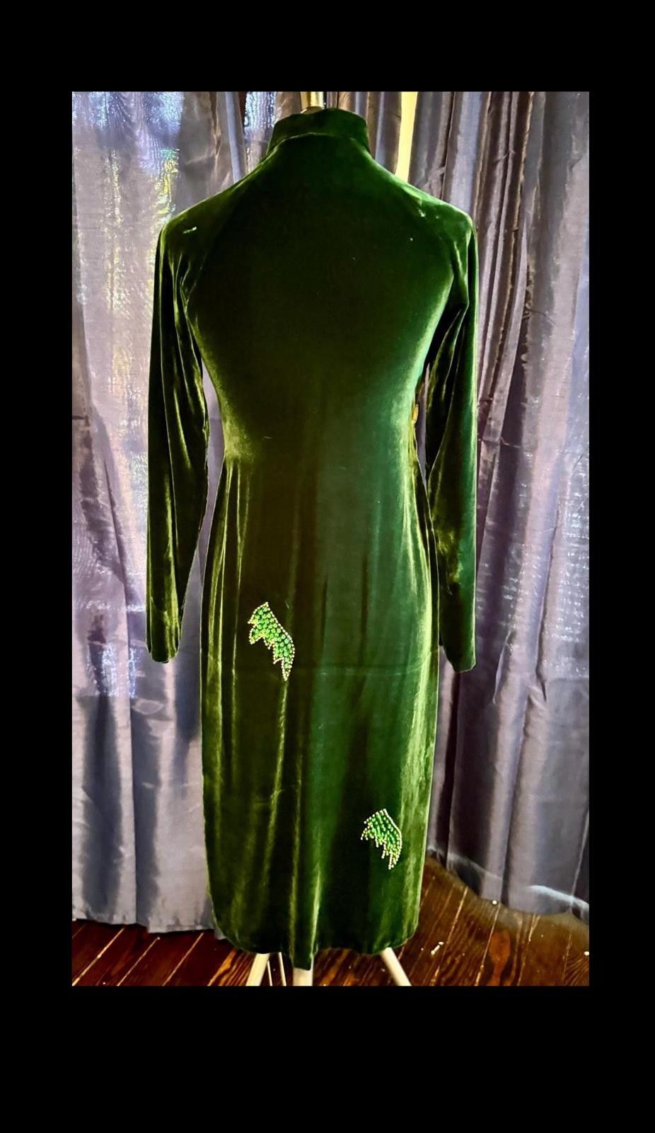 Thom Browne Vintage Cheongsam Green Velvet Dress with Sequin Leaf Detail Size S / US 4 / IT 40 - 4 Thumbnail
