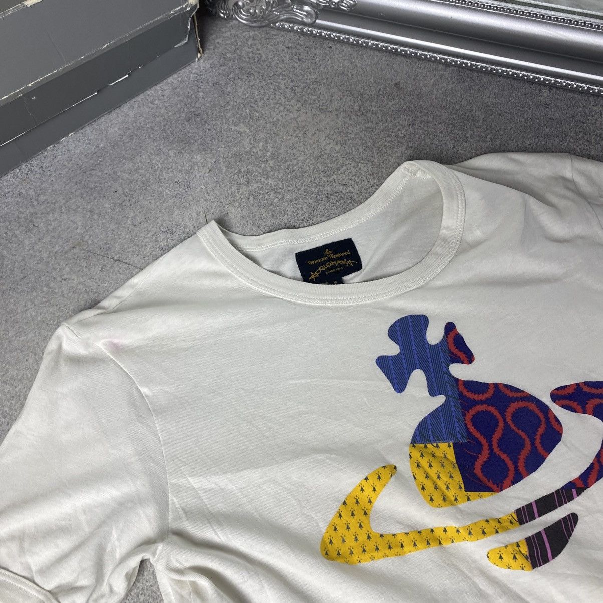Vivienne Westwood Vivienne Westwood Big Logo T shirt Size US S / EU 44-46 / 1 - 3 Thumbnail