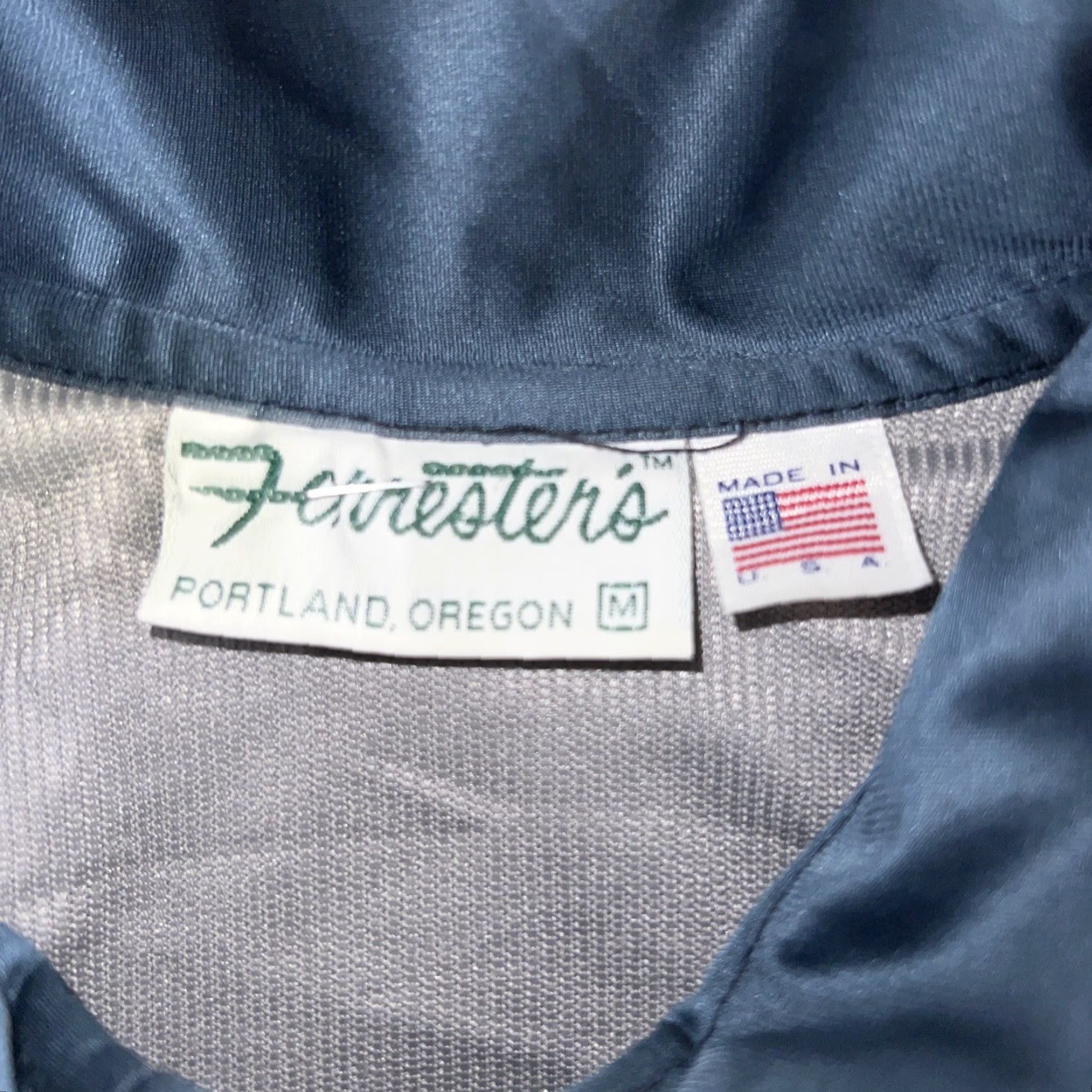 Vintage VINTAGE Forrester's Blue Full Zip Jacket Mens M USA Windbreaker, Full Zip, Polyester, Regular Size US M / EU 48-50 / 2 - 3 Thumbnail