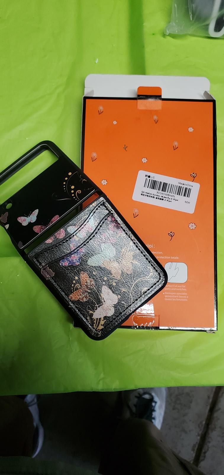 Unknown London Butterfly Magic Phone Card Holder - Z Flip 4 Size ONE SIZE - 1 Preview