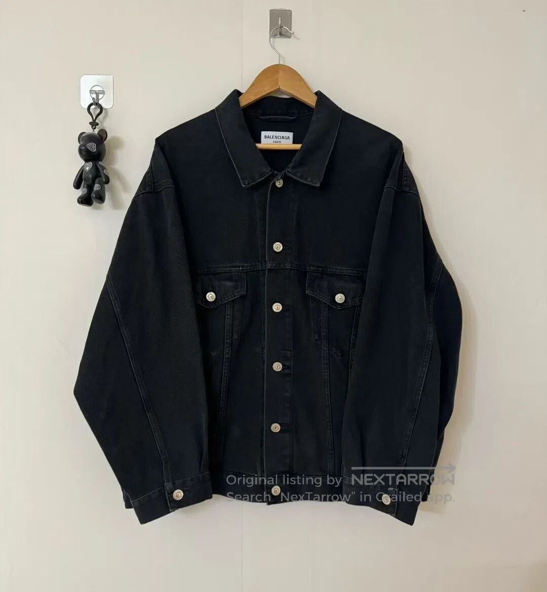 Balenciaga balenciaga graffiti denim jacket. Size US S / EU 44-46 / 1 - 2 Thumbnail