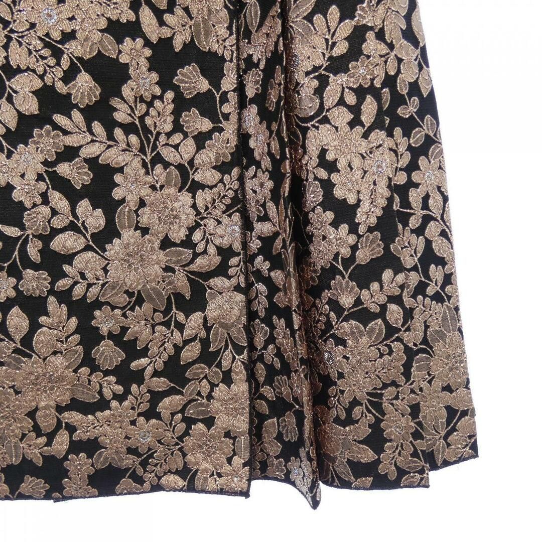 Dolce & Gabbana Dolce & Gabbana Gold Black Pleated Jacquard Mini Skirt IT 38 Size 26" / US 2 / IT 38 - 7 Thumbnail
