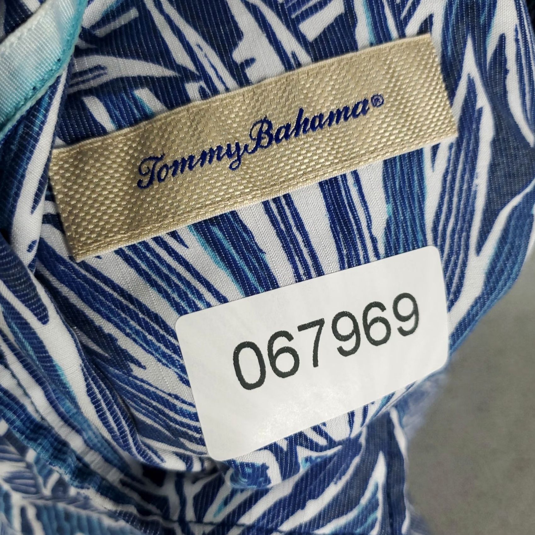 Tommy Bahama Tommy Bahama Shirt Mens XL Blue Modal Hawaiian Button Up Short Sleeve Shirt Size US XL / EU 56 / 4 - 7 Thumbnail
