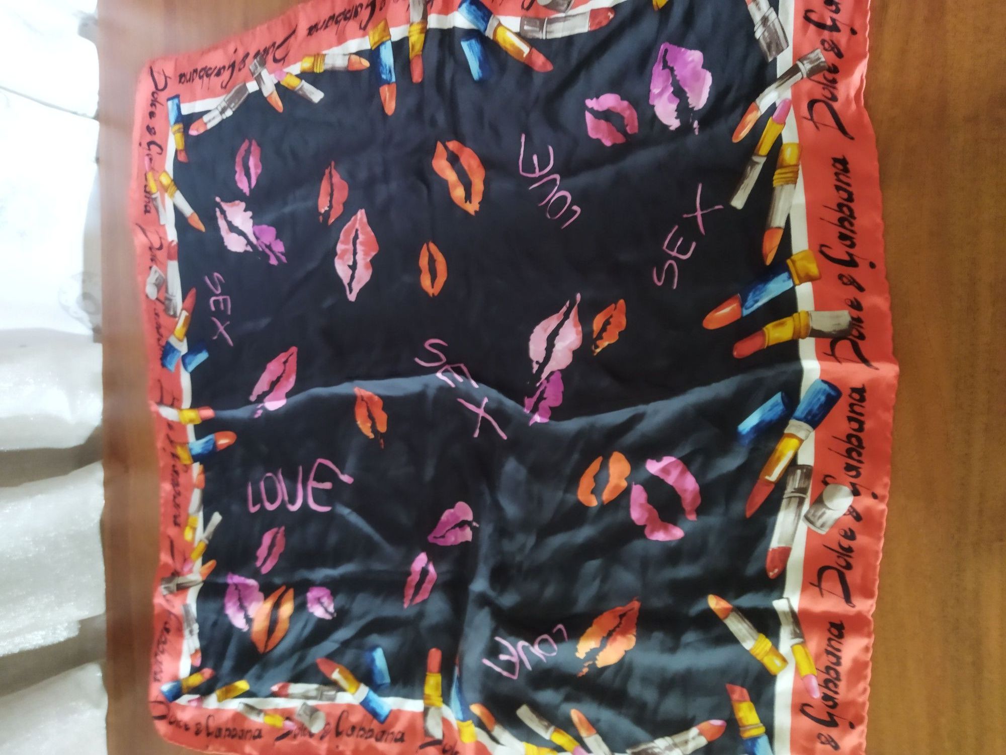 Dolce & Gabbana Dolce Gabbana Silk Love Sex Scarf Size ONE SIZE - 2 Thumbnail