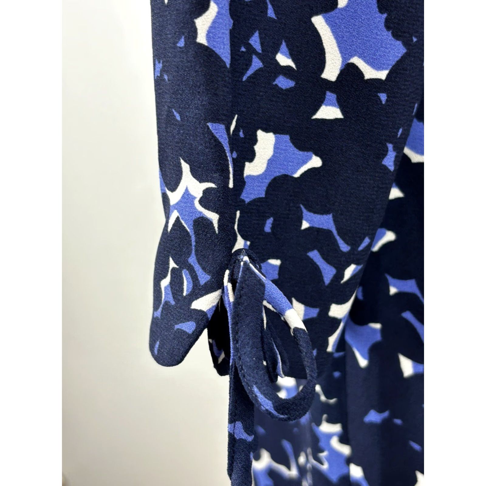 Talbots Talbots Shift Dress Shirt Women 2 Multicolor 3/4 Sleeve Scalloped Neckline Classic Career Seasonal Size XS / US 0-2 / IT 36-38 - 6 Thumbnail